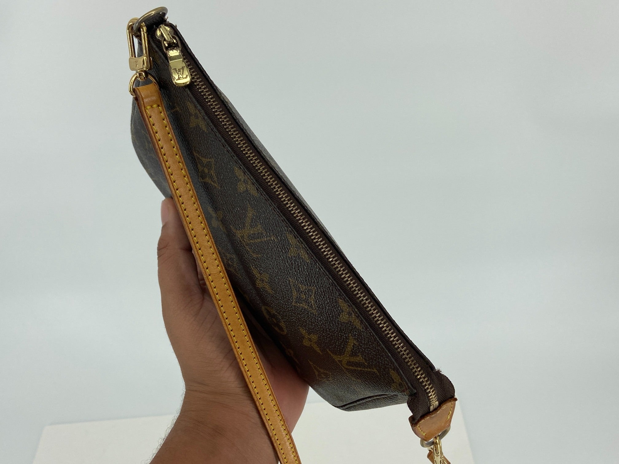 Louis Vuitton Pochette Accessoires Monogram Canvas