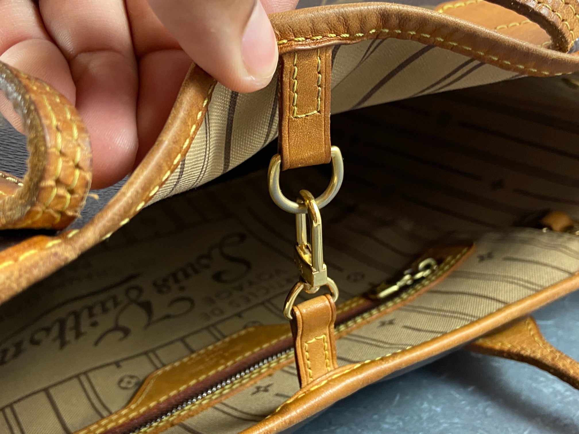 Louis Vuitton Neverfull MM Monogram Canvas