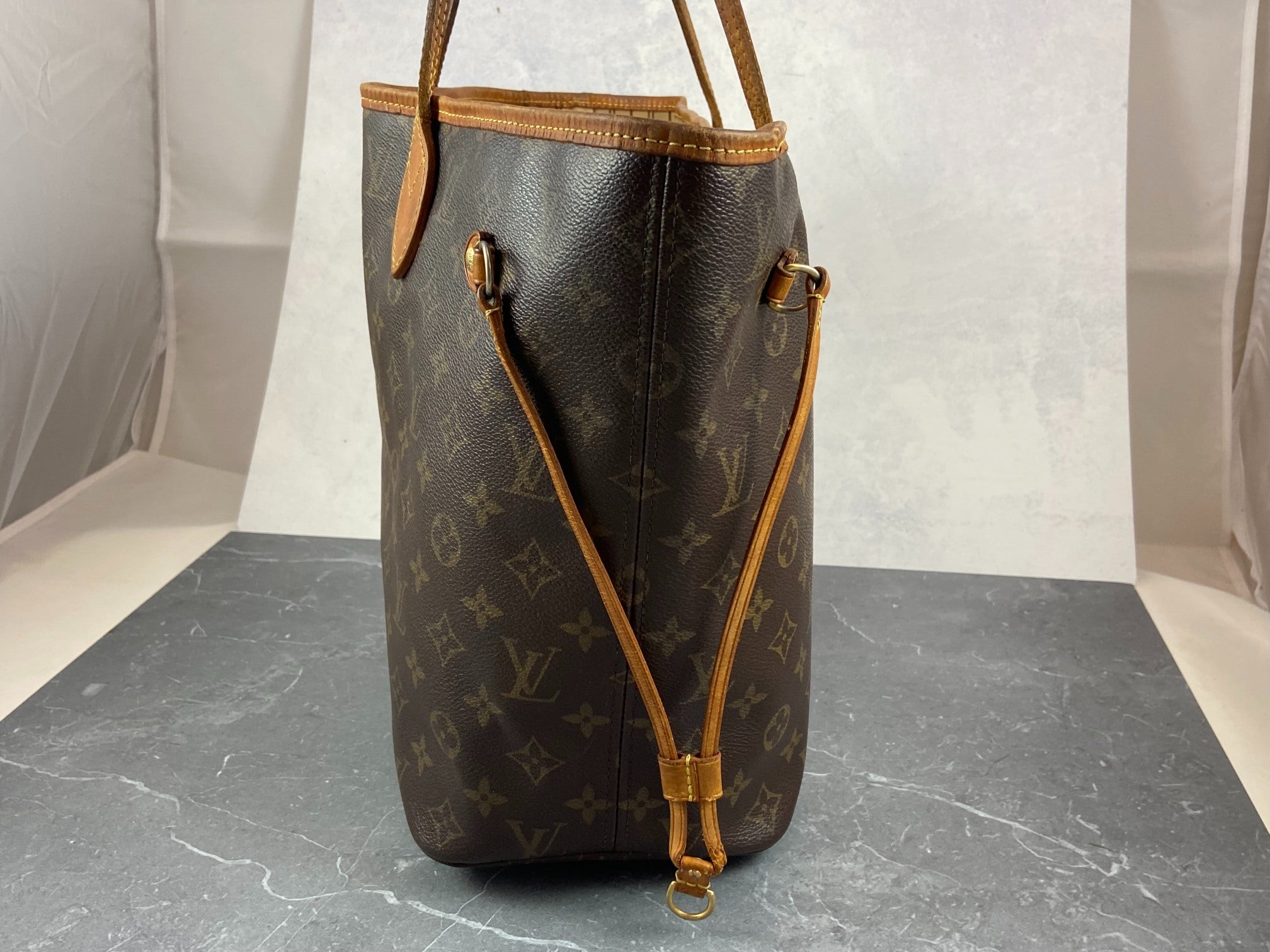 Louis Vuitton Neverfull MM Monogram Canvas