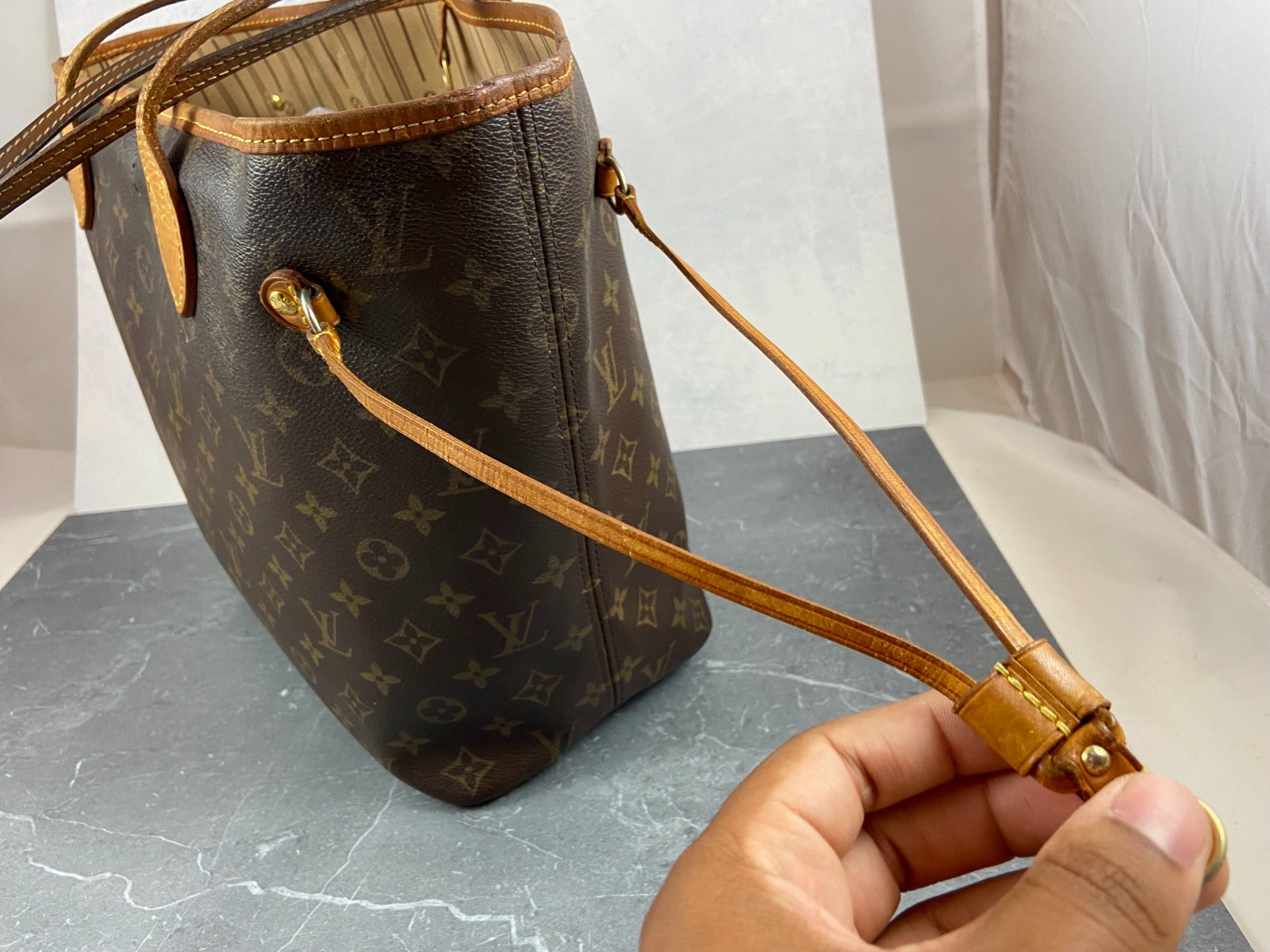 Louis Vuitton Neverfull MM Monogram Canvas