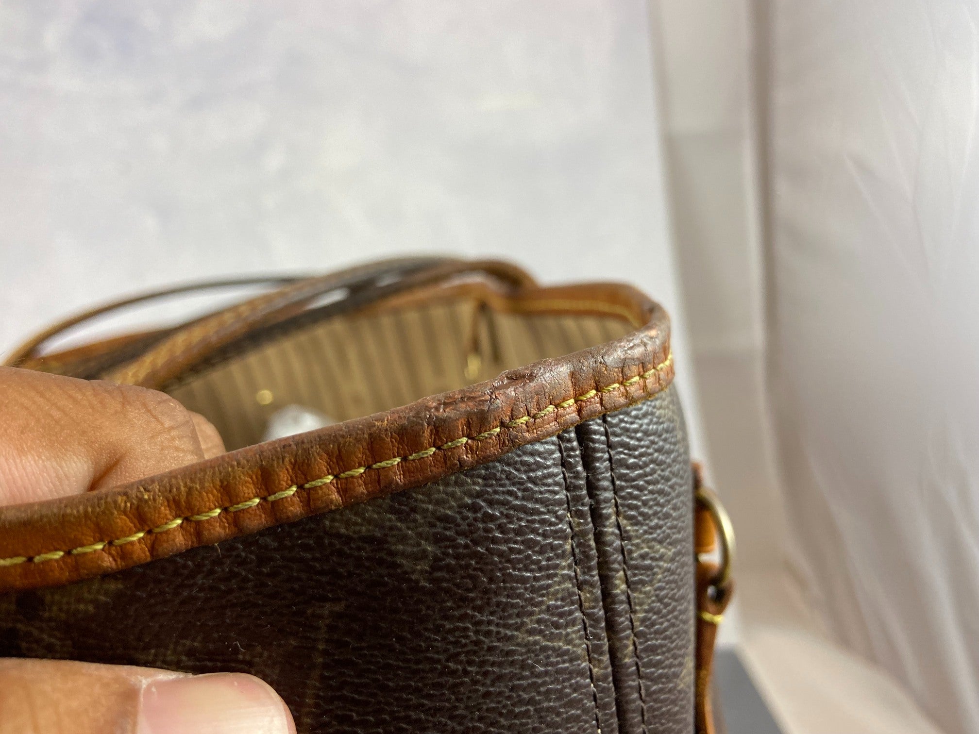 Louis Vuitton Neverfull MM Monogram Canvas