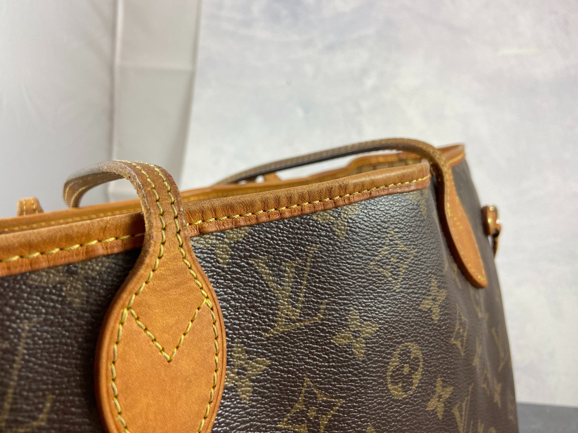 Louis Vuitton Neverfull MM Monogram Canvas