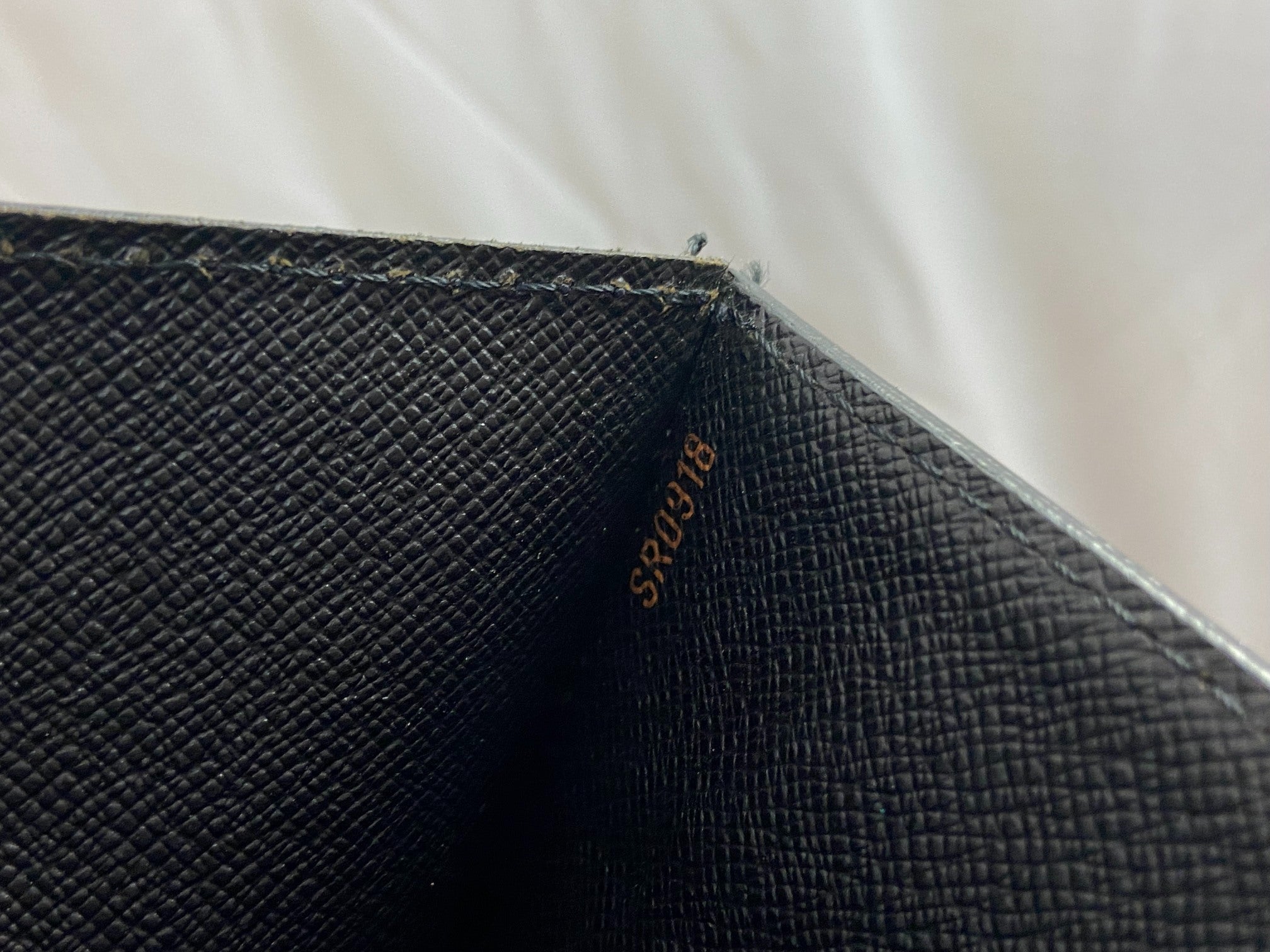 Louis Vuitton Monceau 28 Black Epi Leather