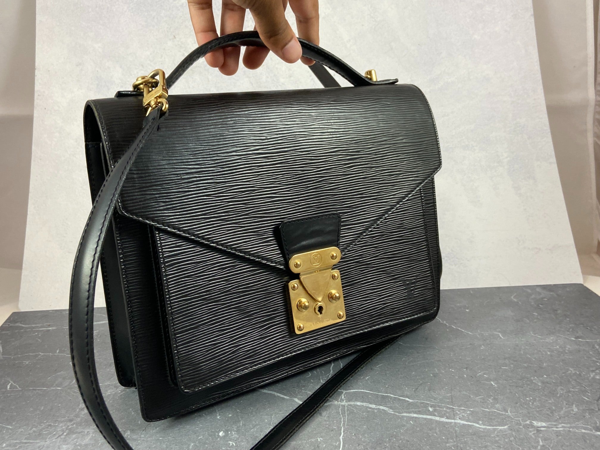 Louis Vuitton Monceau 28 Black Epi Leather