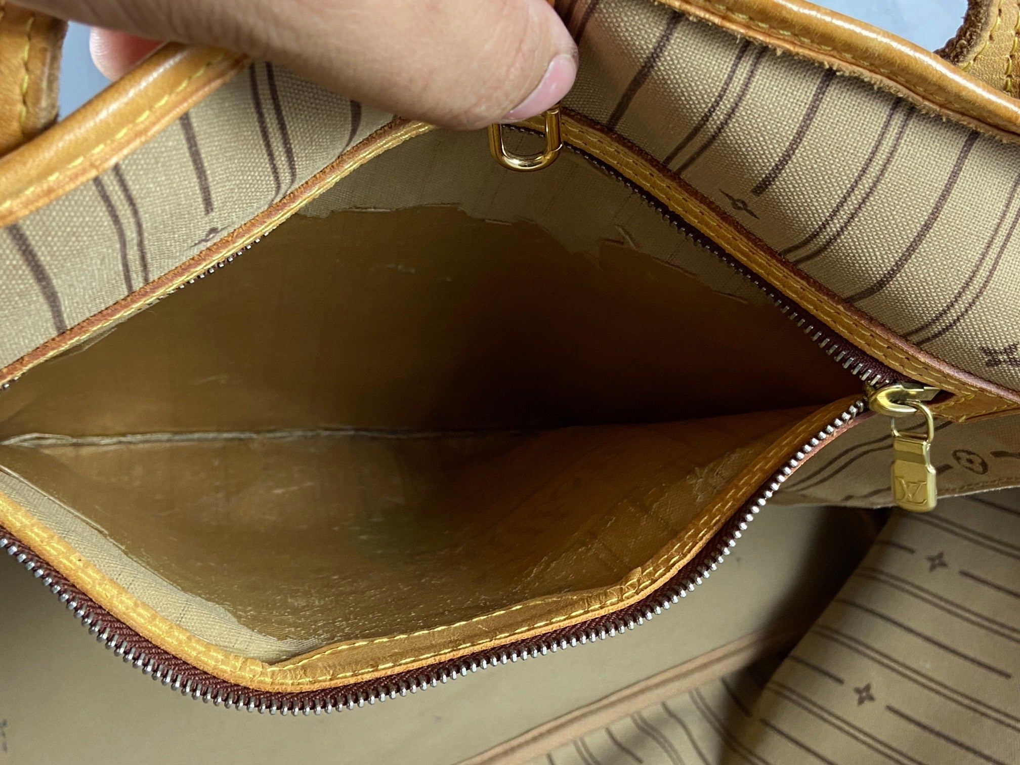 Louis Vuitton Neverfull GM Monogram Canvas