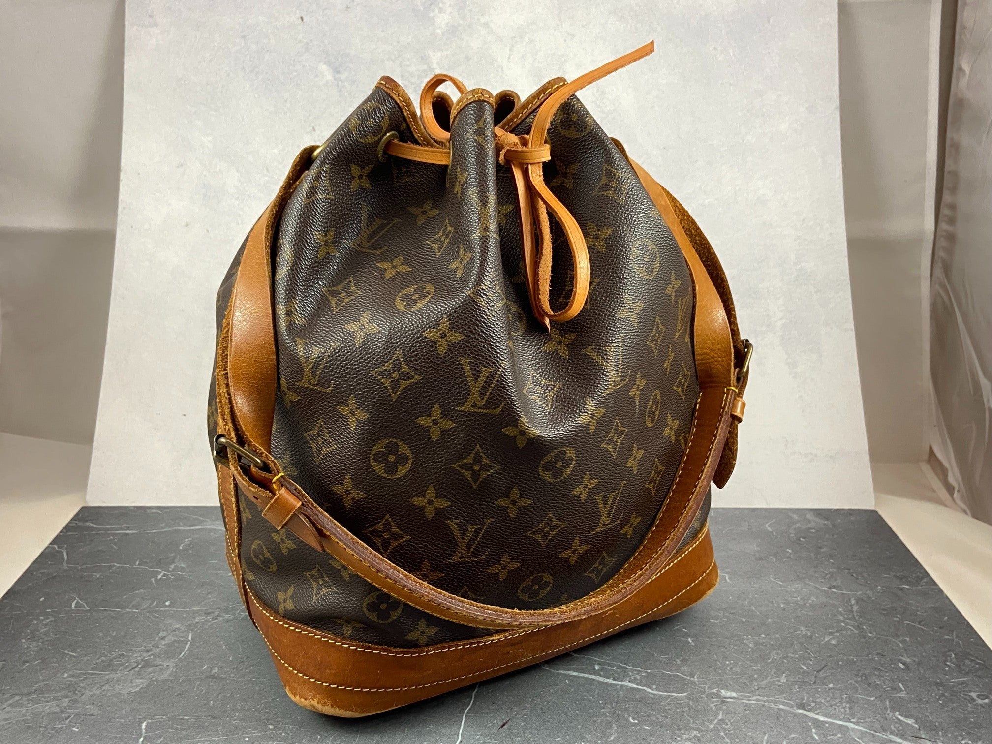 Louis Vuitton Sac Noé Grand Monogram Canvas