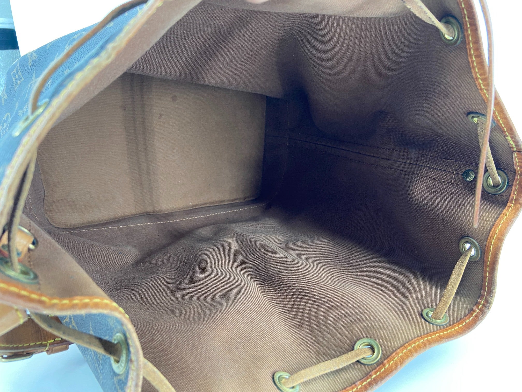 Louis Vuitton Sac Noé Grand Monogram Canvas incl. Dustbag