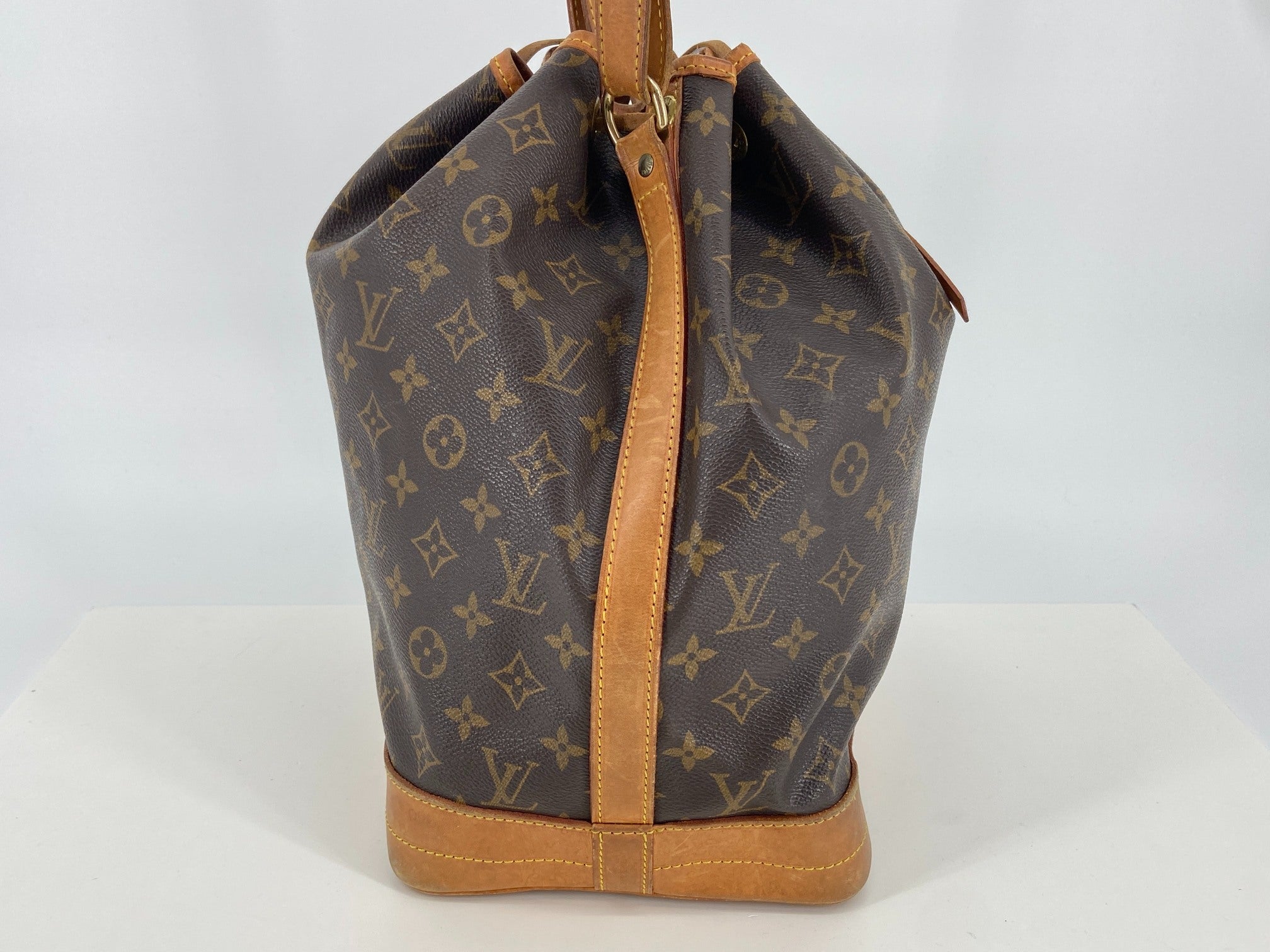 Louis Vuitton Sac Noé Grand Monogram Canvas incl. Dustbag