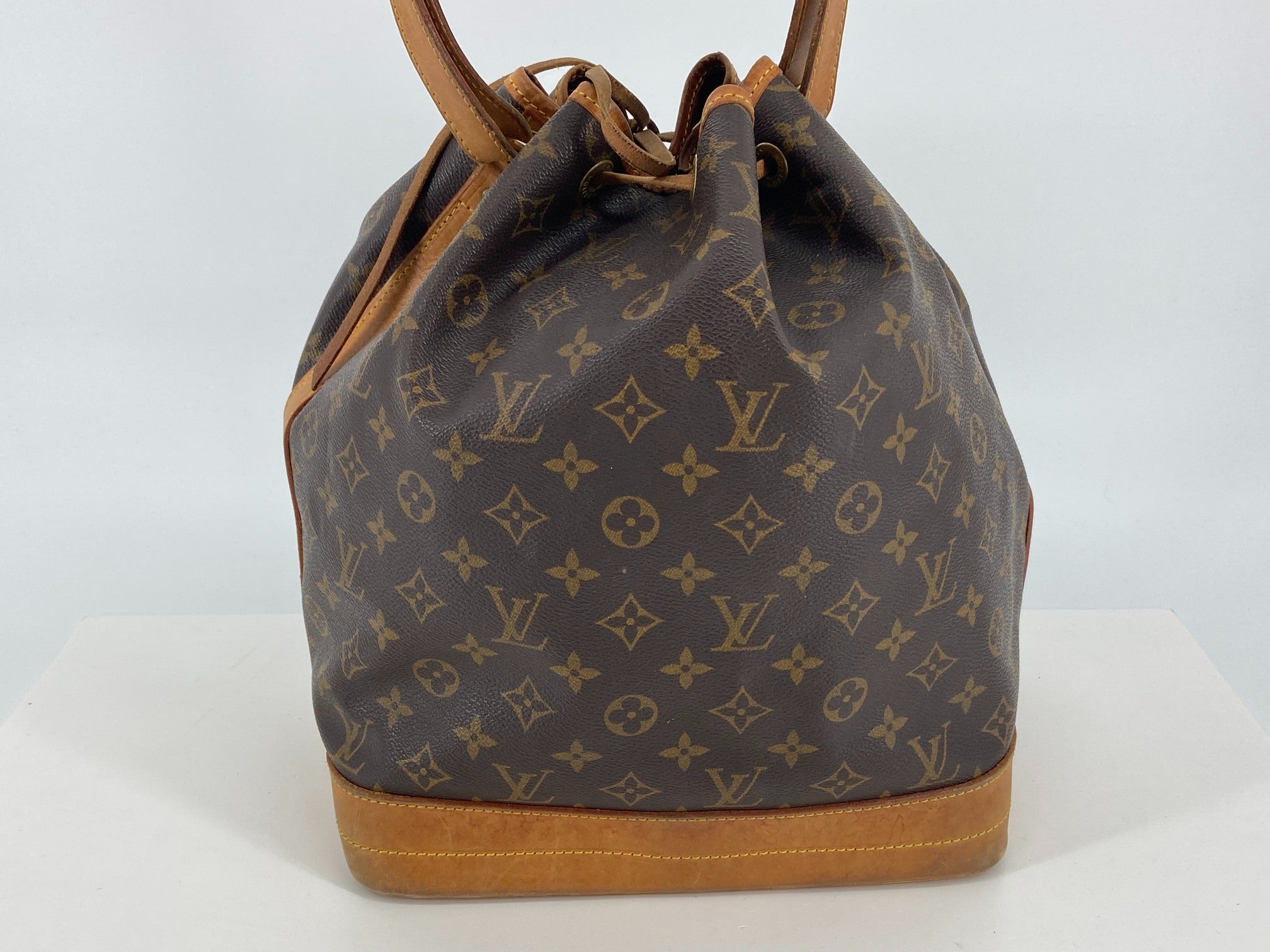 Louis Vuitton Sac Noé Grand Monogram Canvas incl. Dustbag