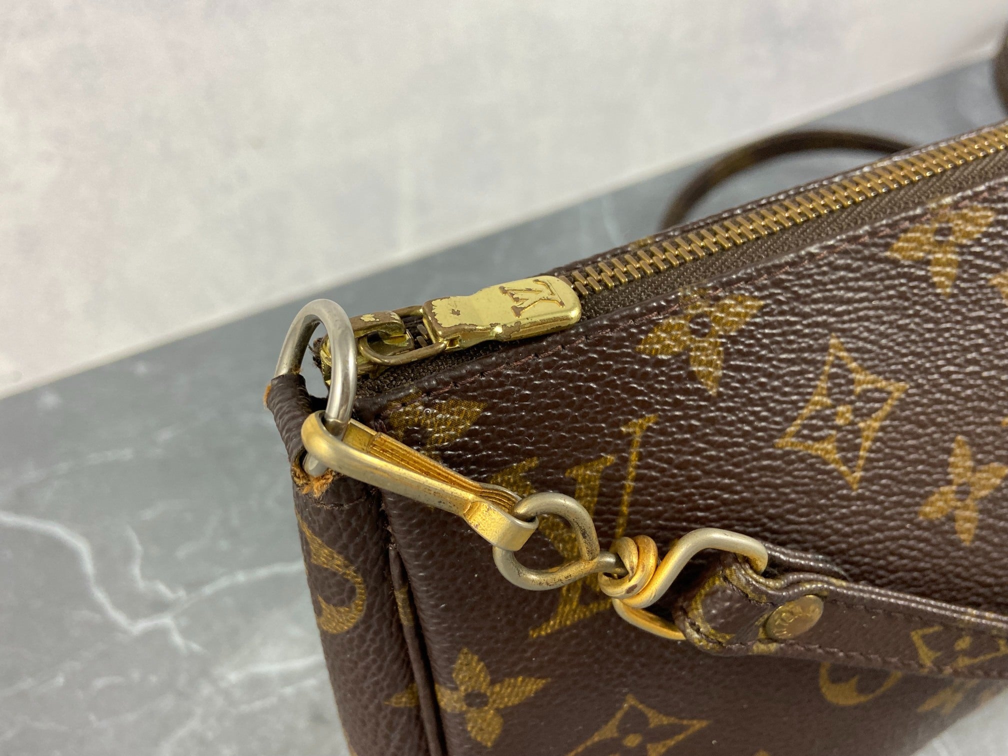 Louis Vuitton Pochette Accessoires Monogram Canvas