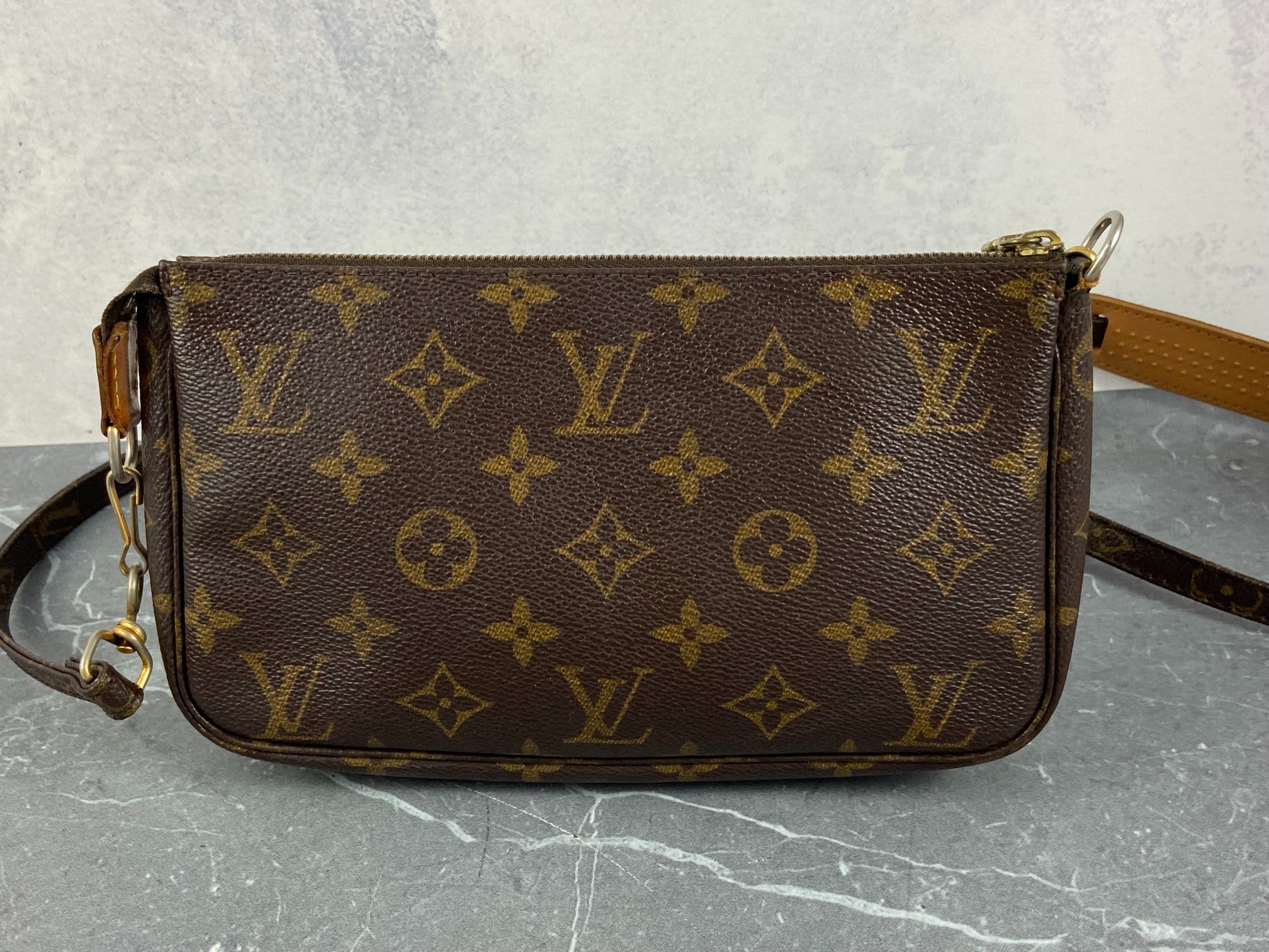 Louis Vuitton Pochette Accessoires Monogram Canvas