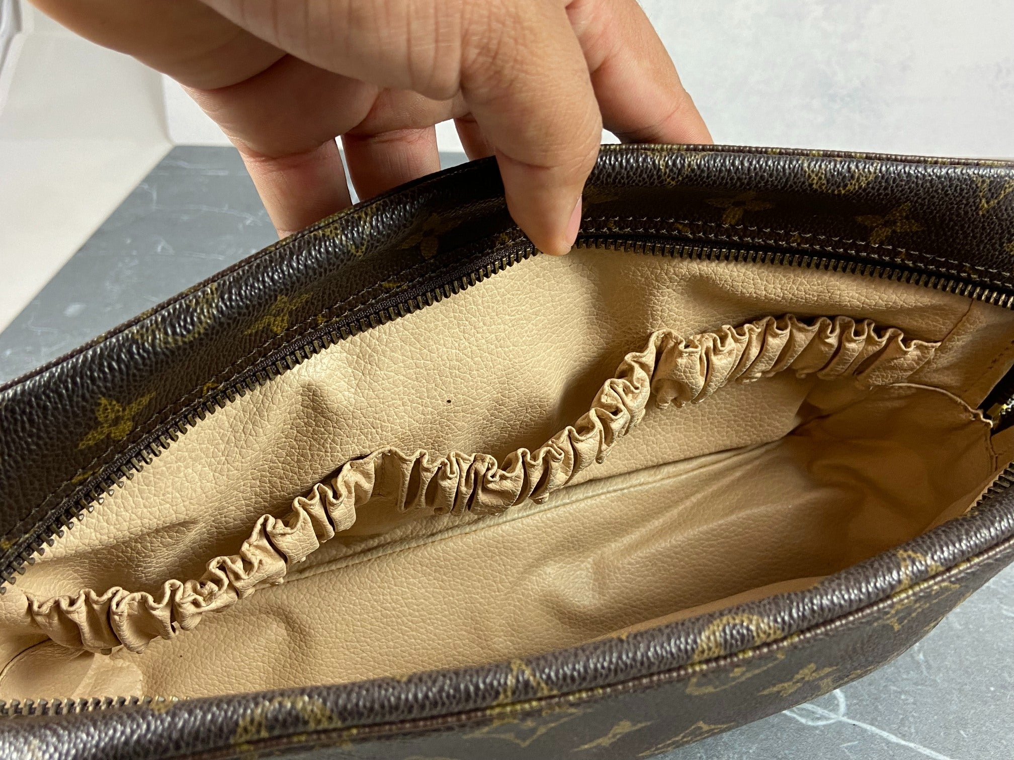Louis Vuitton Trousse Toilette 28 Monogram Canvas