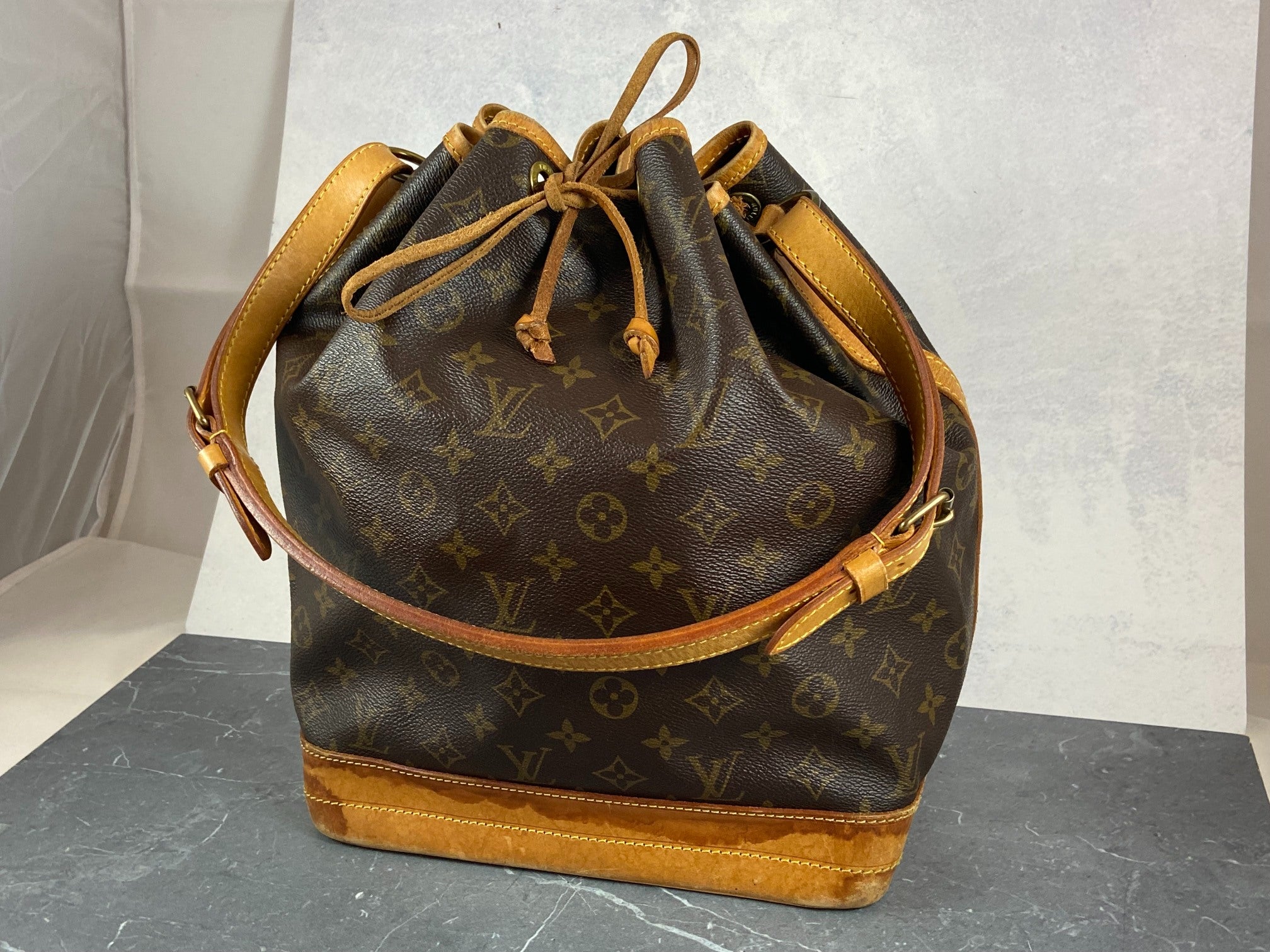 Louis Vuitton Sac Noé Grand Monogram Canvas