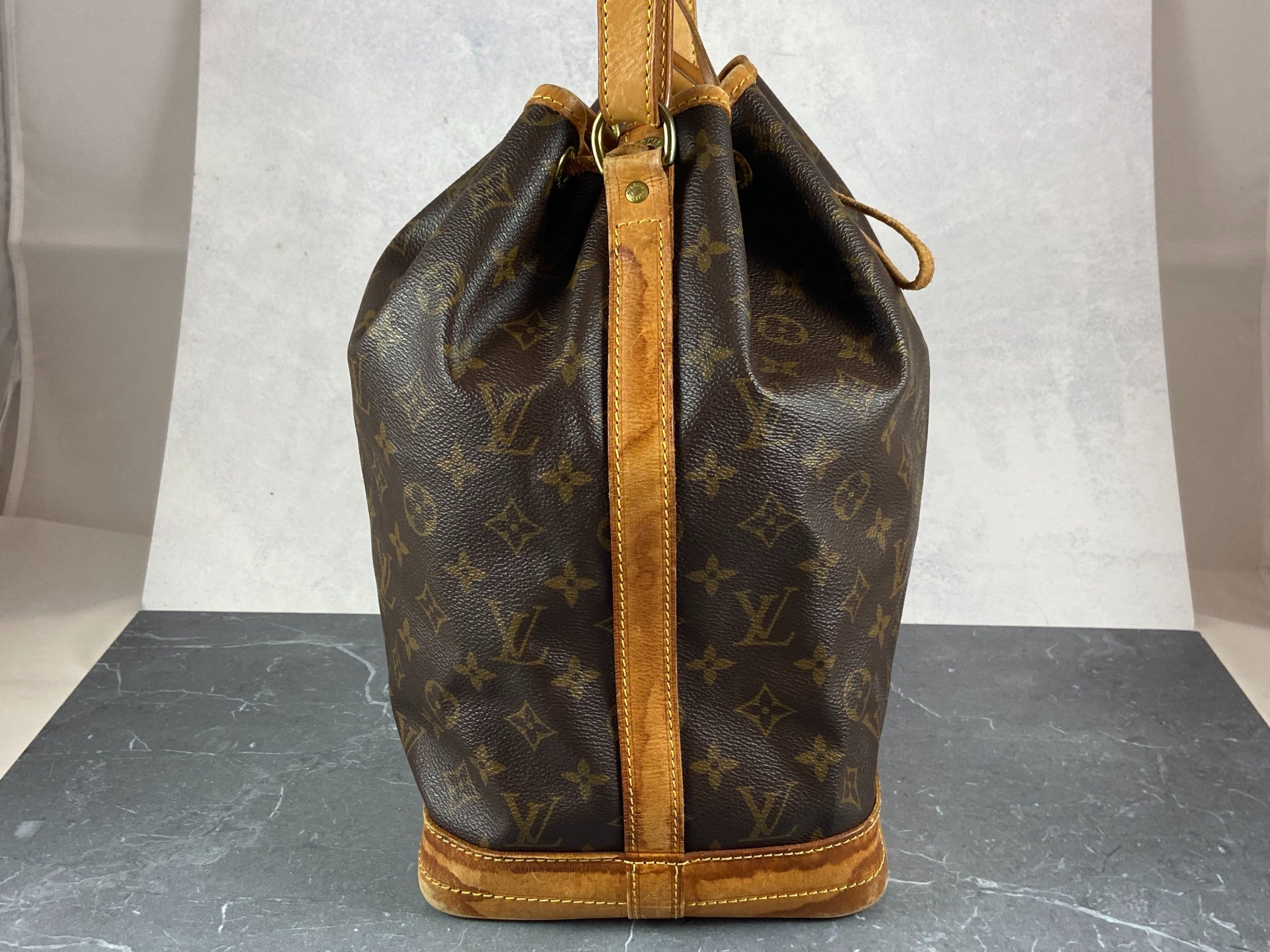 Louis Vuitton Sac Noé Grand Monogram Canvas