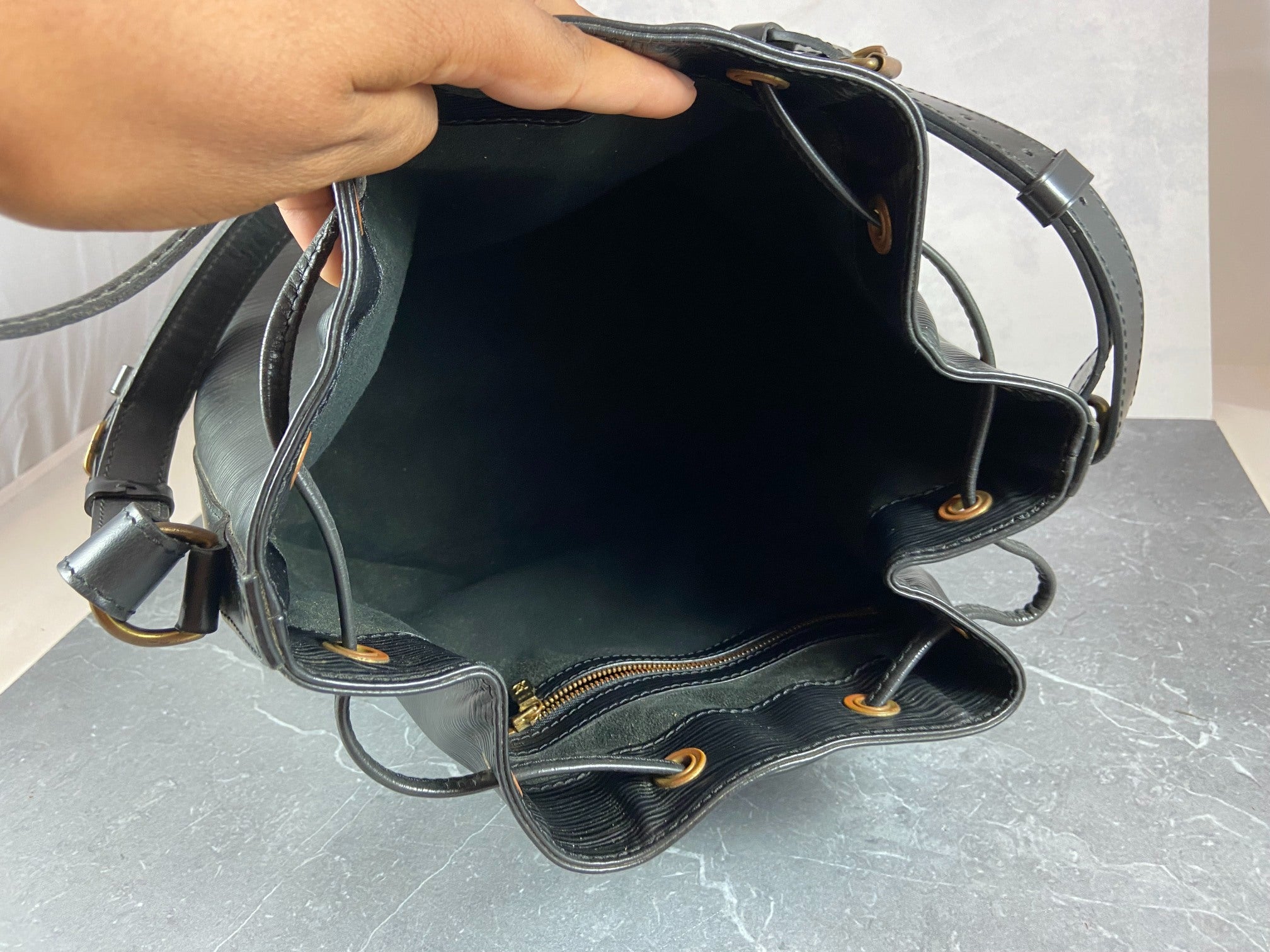 Louis Vuitton Sac Noé Petit Black Epi Leather