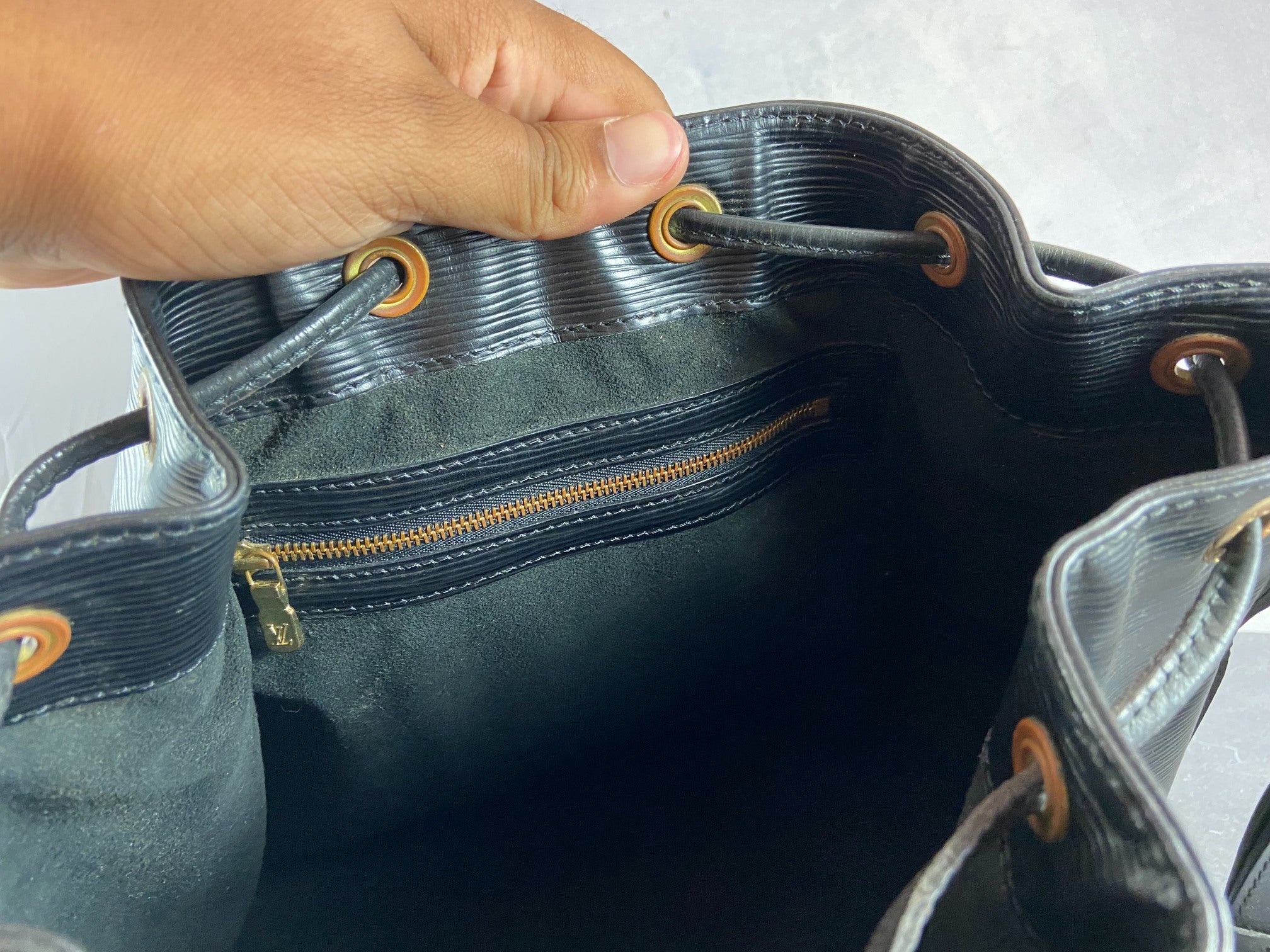 Louis Vuitton Sac Noé Petit Black Epi Leather