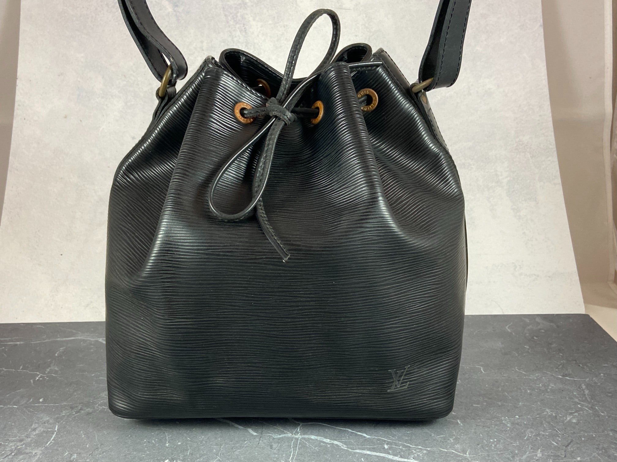 Louis Vuitton Sac Noé Petit Black Epi Leather