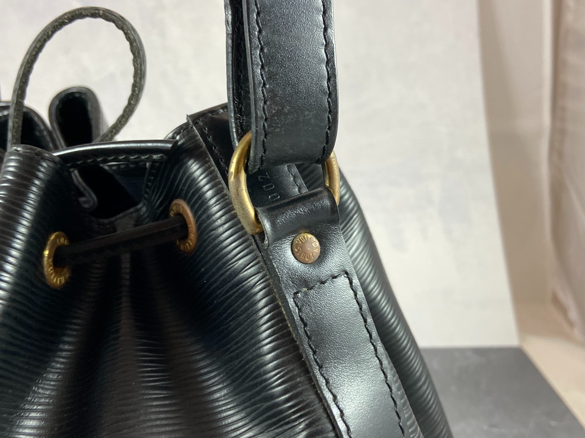 Louis Vuitton Sac Noé Petit Black Epi Leather