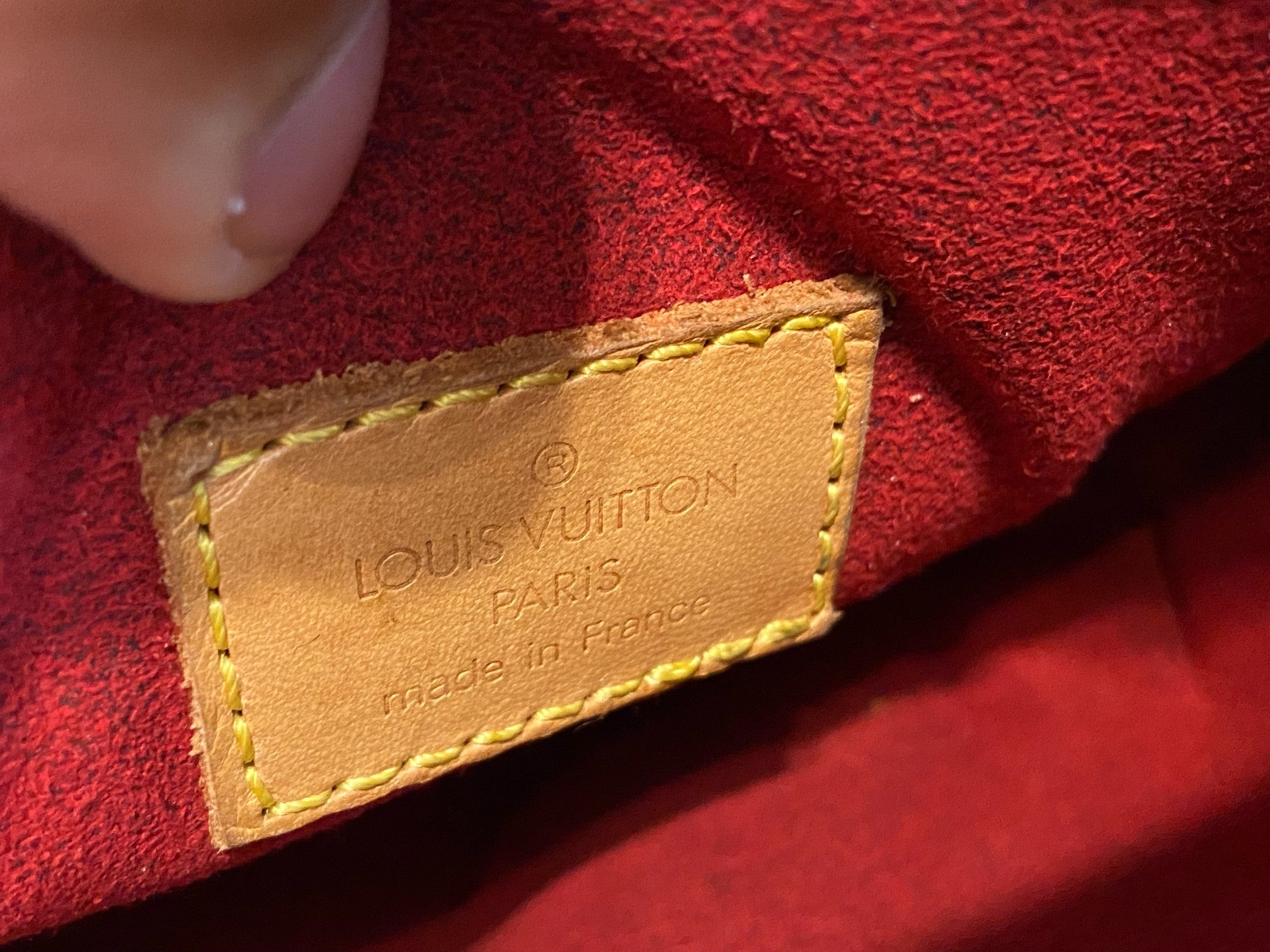 Louis Vuitton Croissant MM Hobo Bag Monogram Canvas