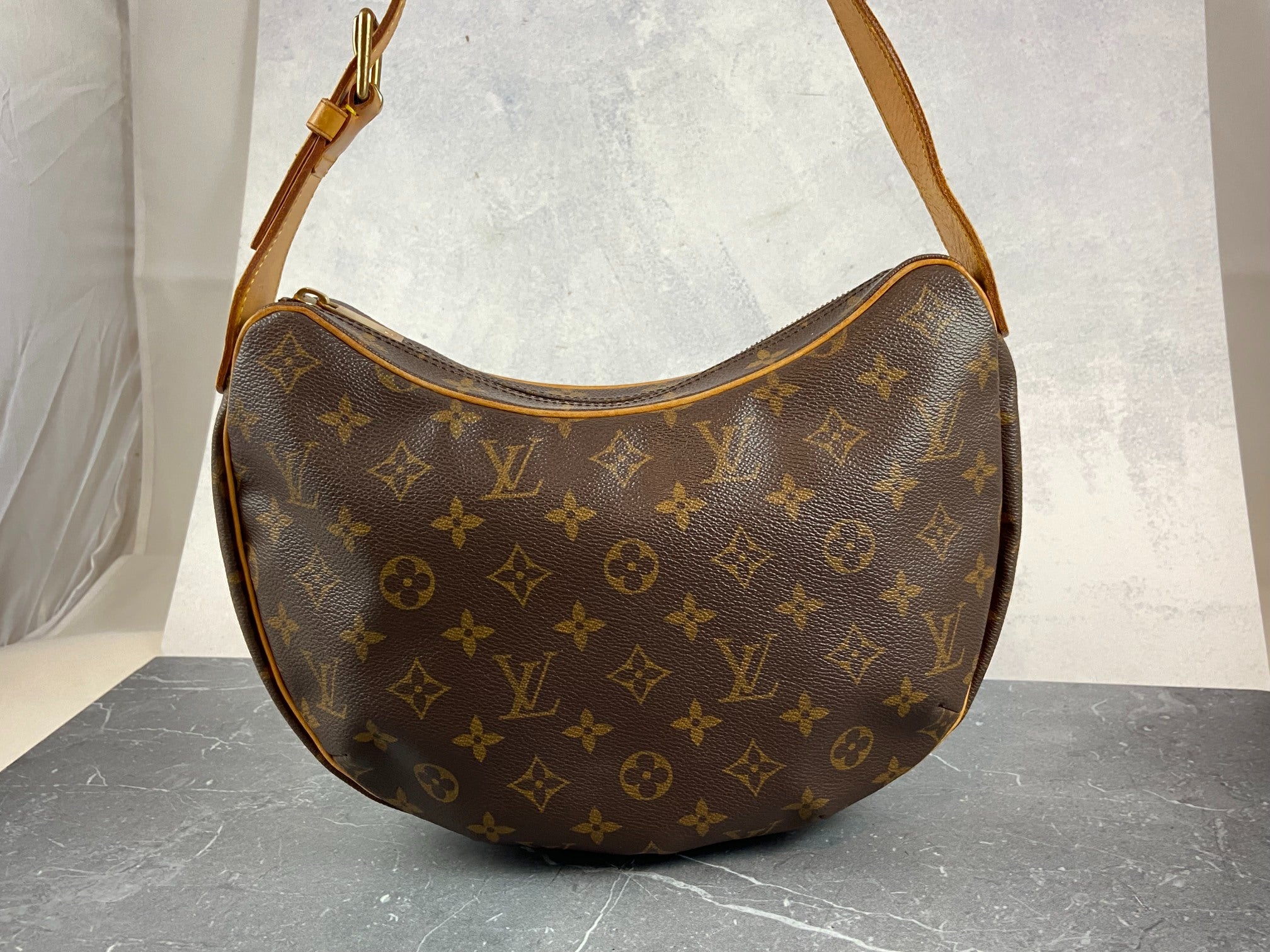 Louis Vuitton Croissant MM Hobo Bag Monogram Canvas
