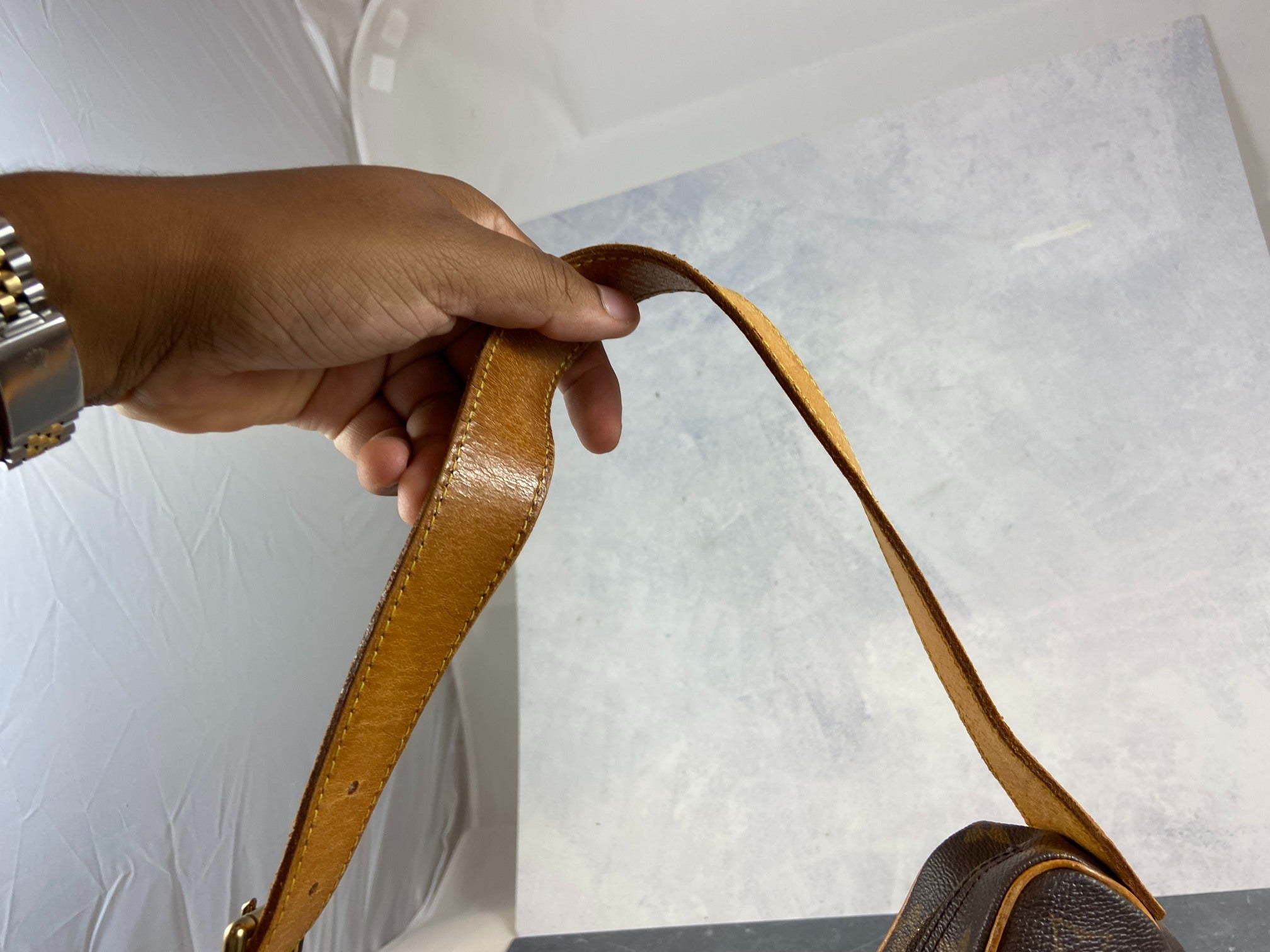 Louis Vuitton Croissant MM Hobo Bag Monogram Canvas