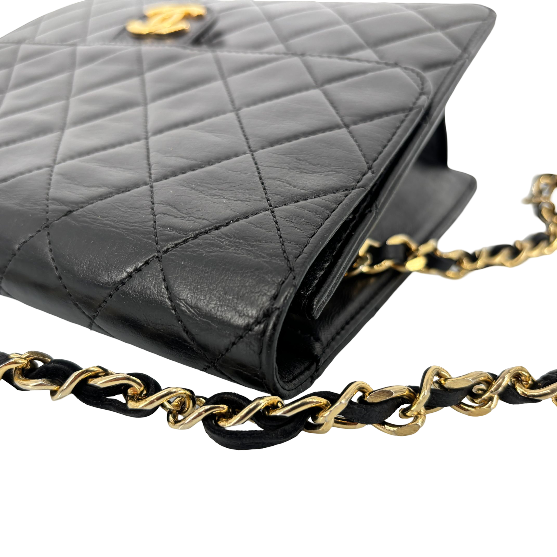 Chanel Single Flap Bag Push-Lock Black Quilted Leather
