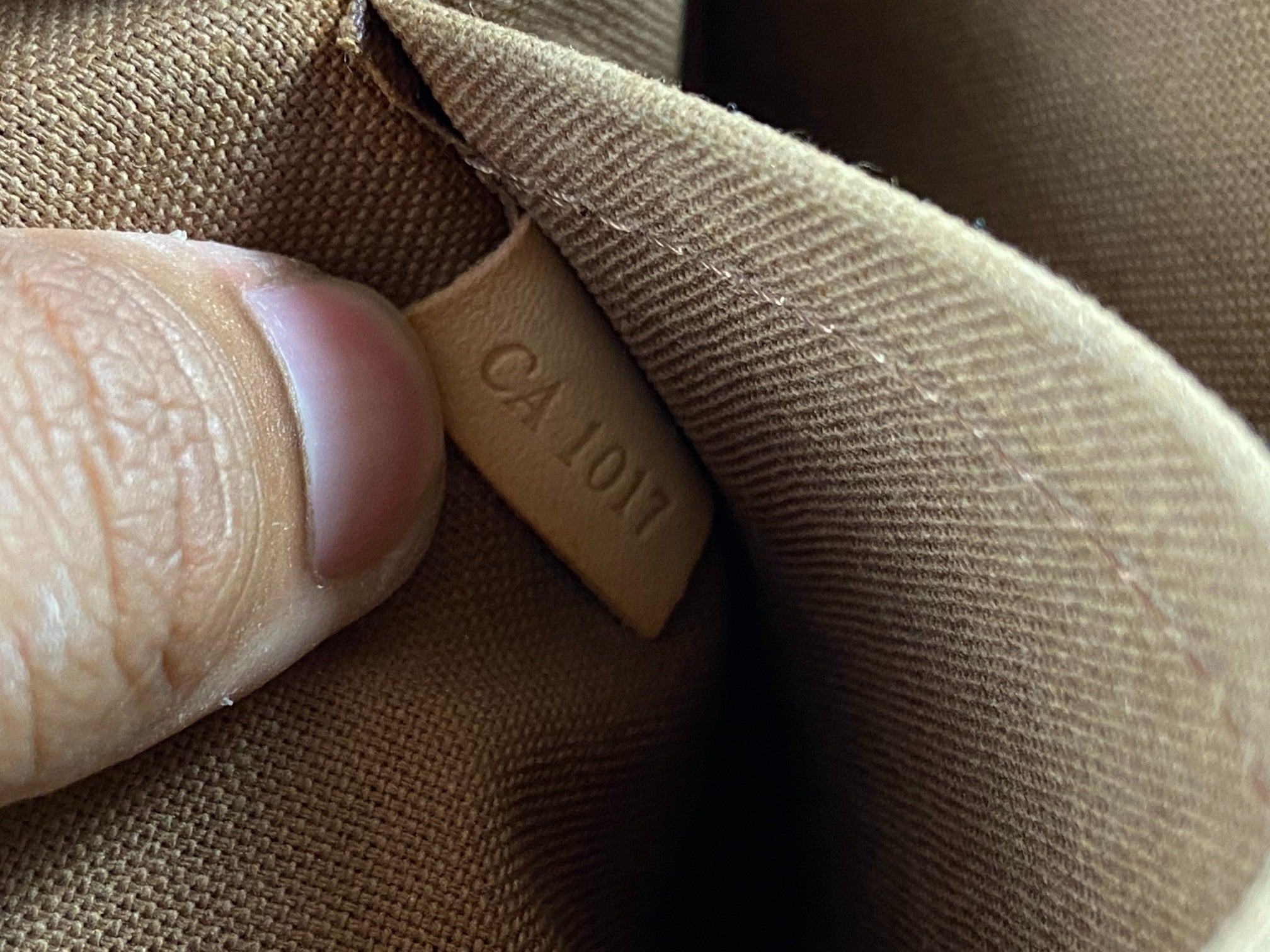 Louis Vuitton Riveting Pochette Accessoires Monogram Canvas