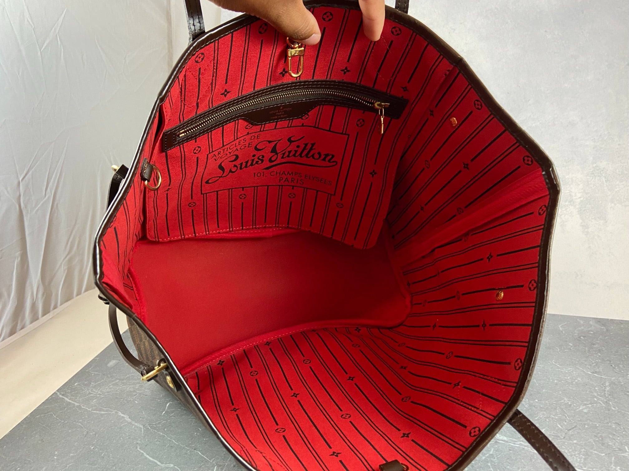 Louis Vuitton Neverfull MM Damier Ebene Canvas