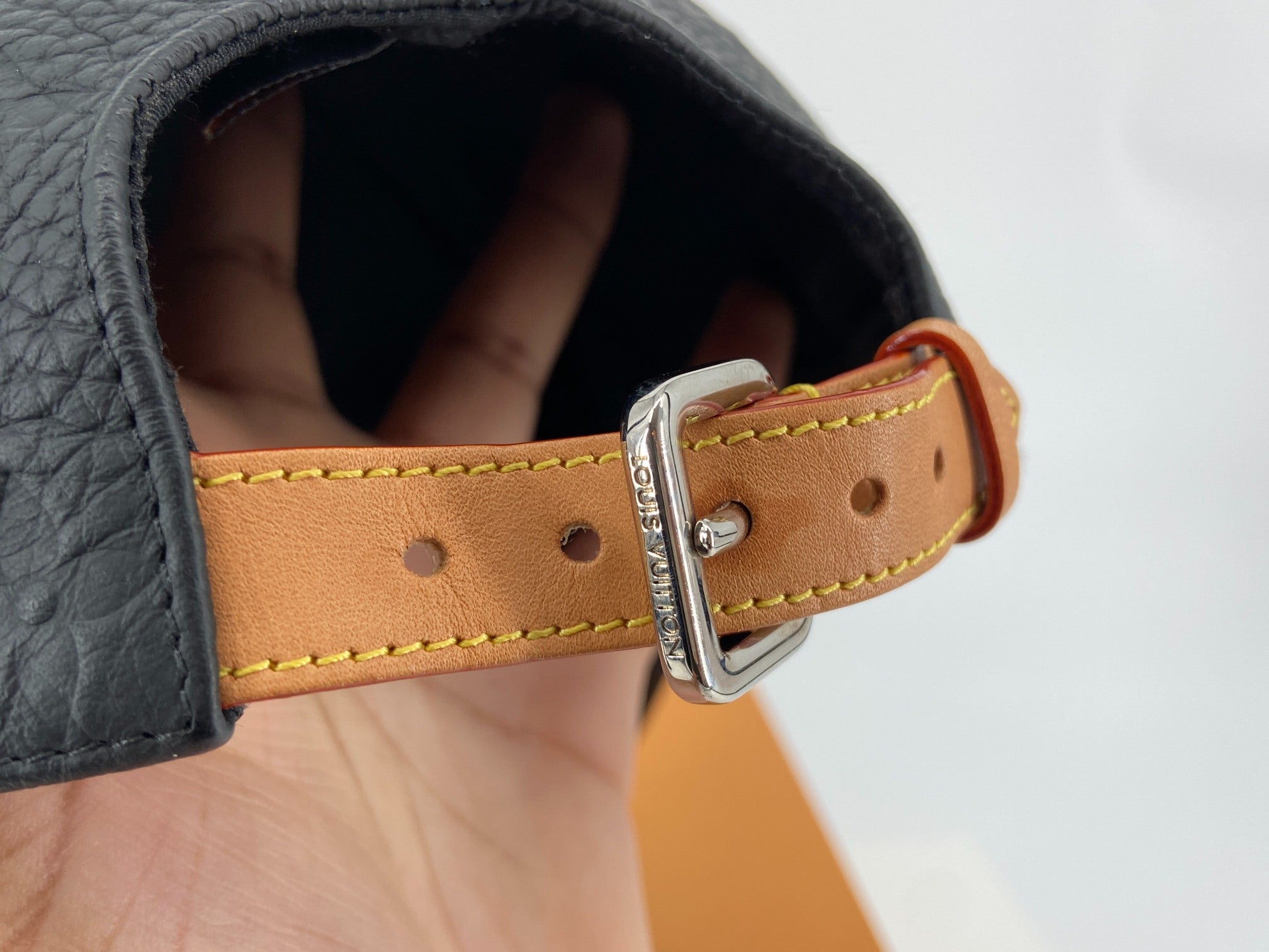 Louis Vuitton 1.1 Cap Black Empreinte Leather incl. Box