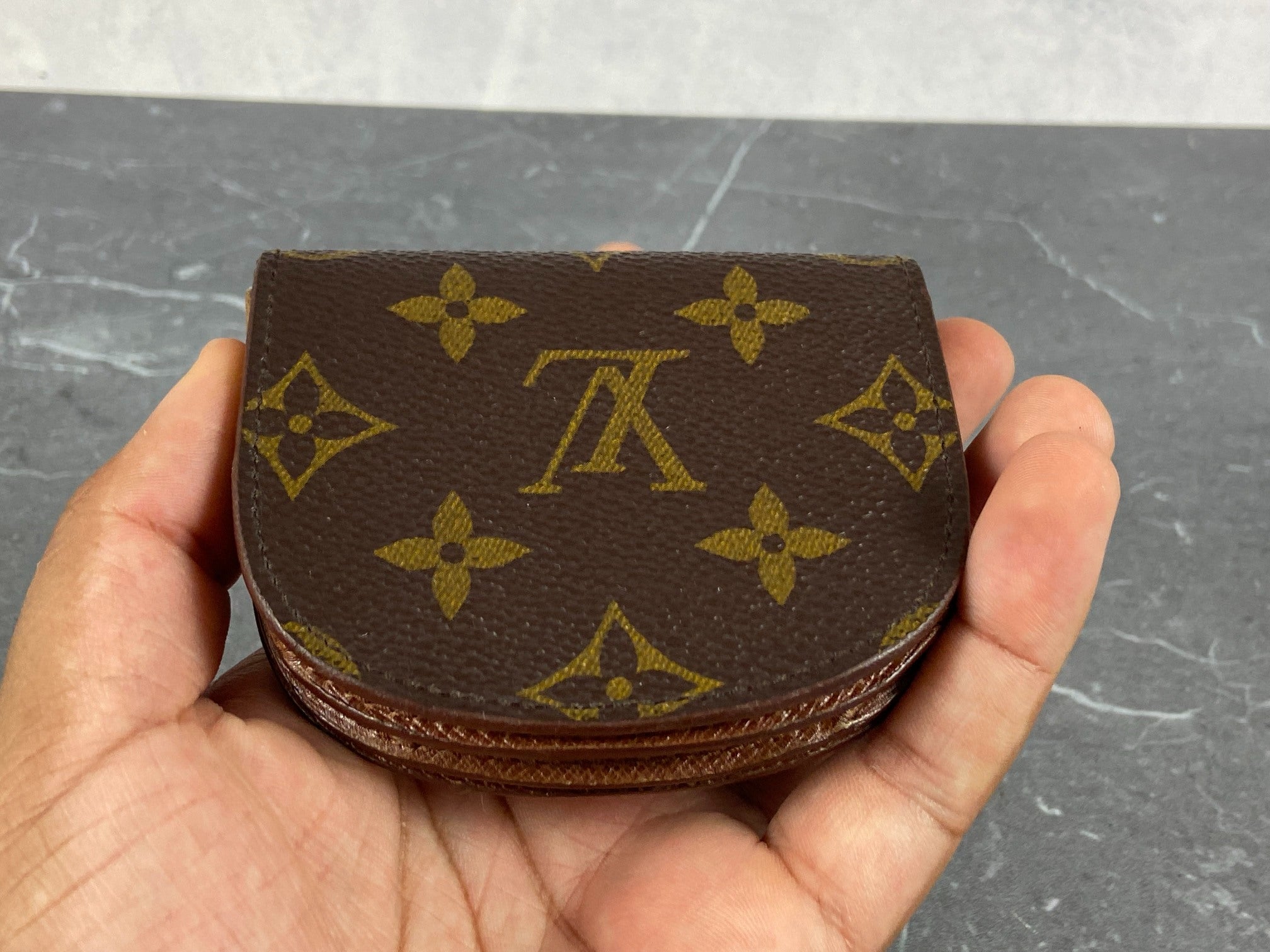 Louis Vuitton Coin Portemonnaie Gousset Monogram Canvas