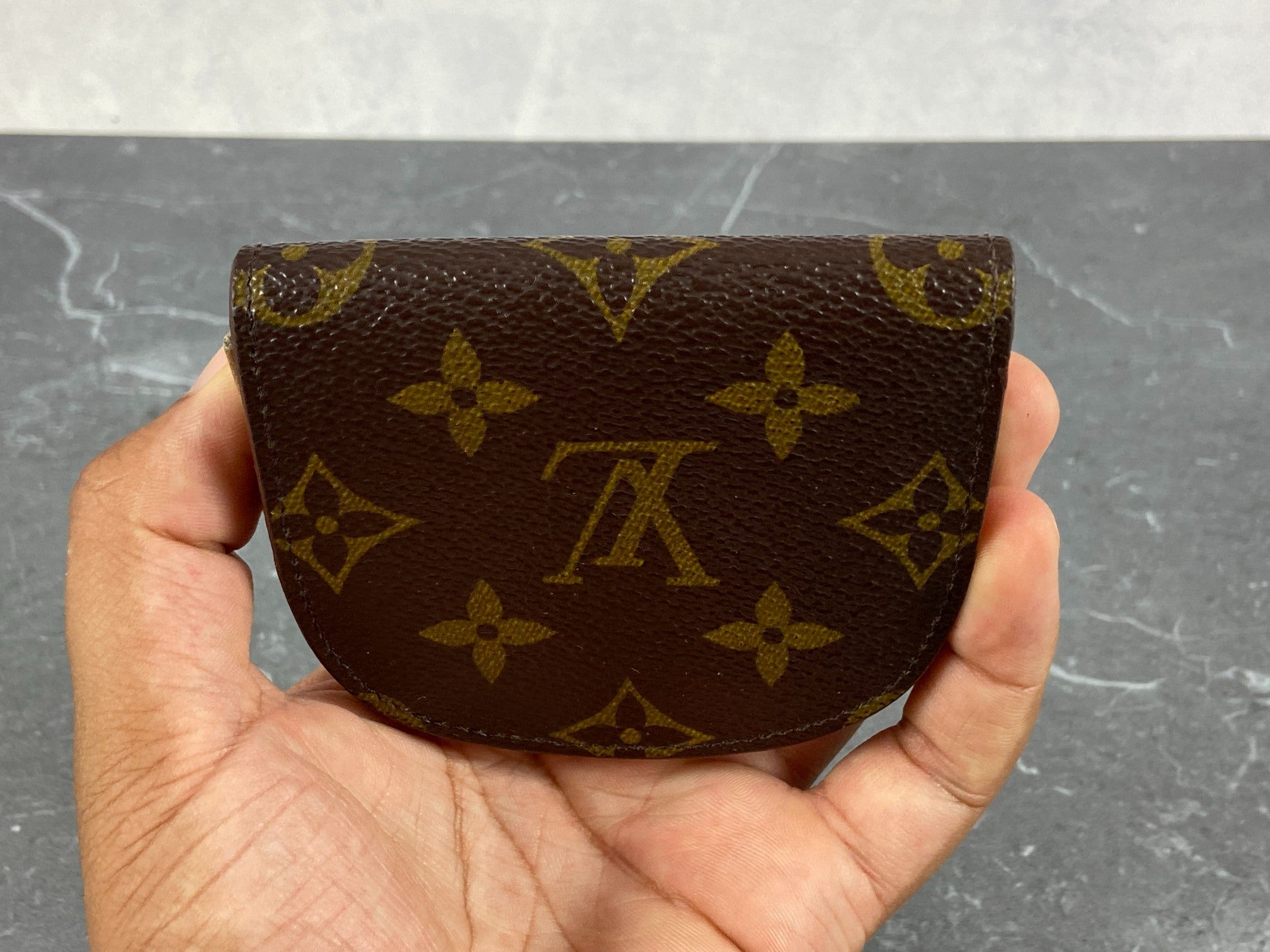 Louis Vuitton Coin Portemonnaie Gousset Monogram Canvas