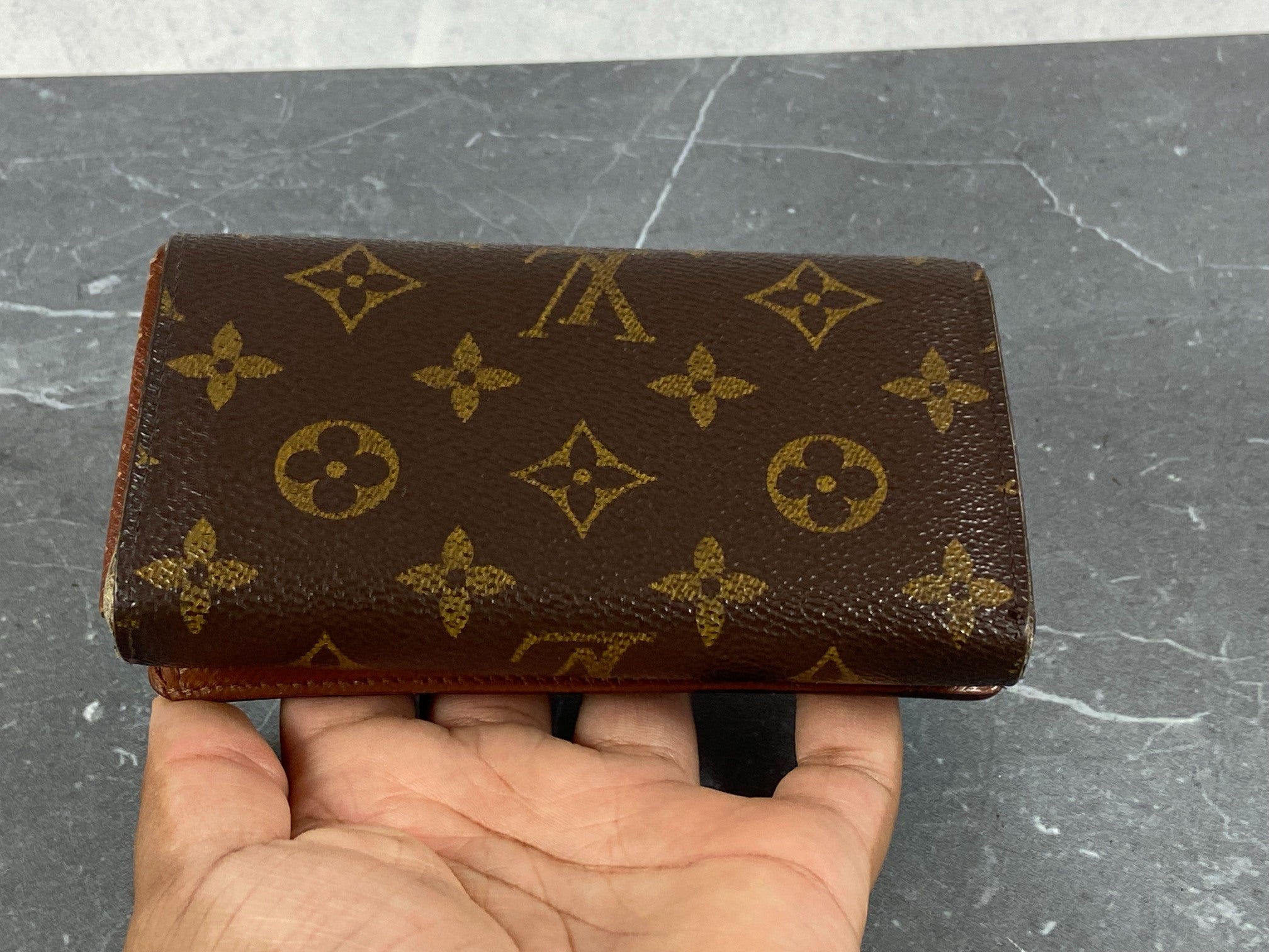 Louis Vuitton Porte-Monnaie Tresor Monogram Canvas