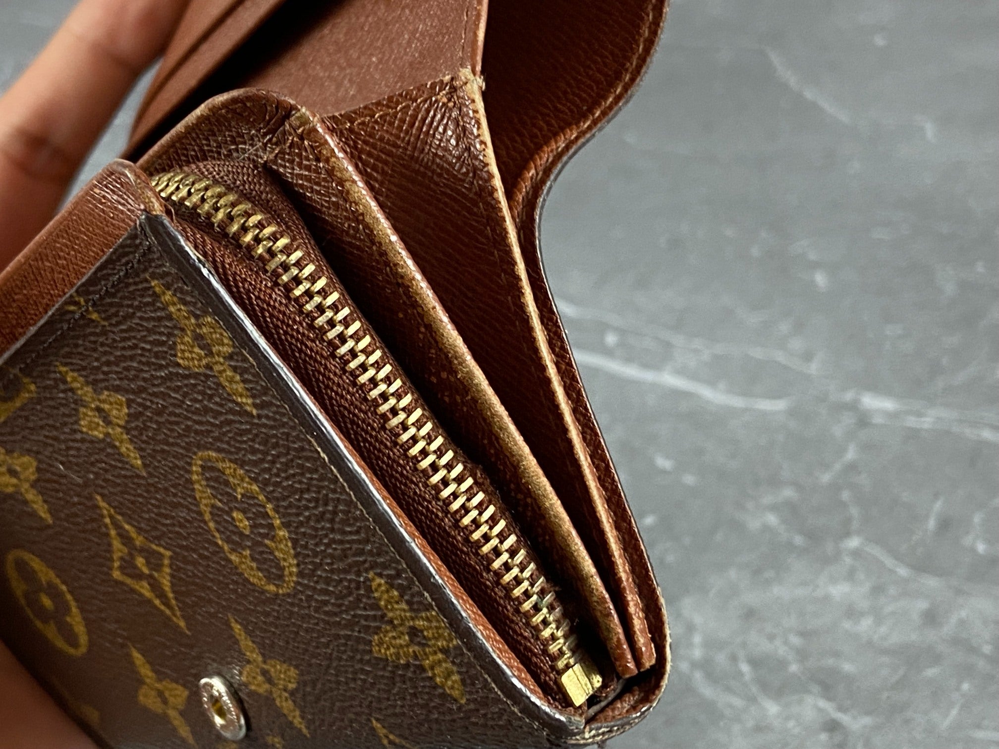 Louis Vuitton Porte-Monnaie Tresor Monogram Canvas