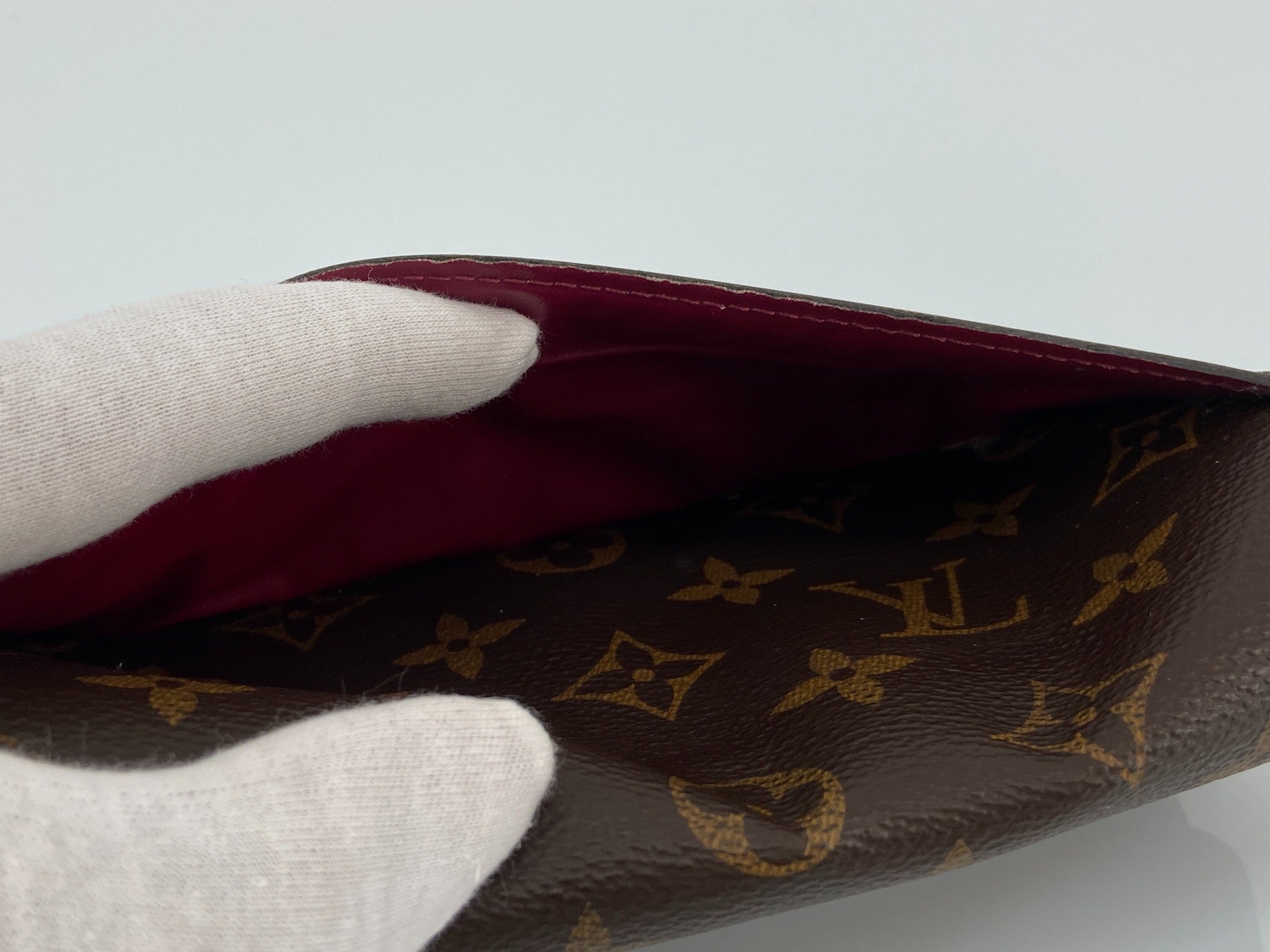 Louis Vuitton Sarah Wallet Monogram Canvas