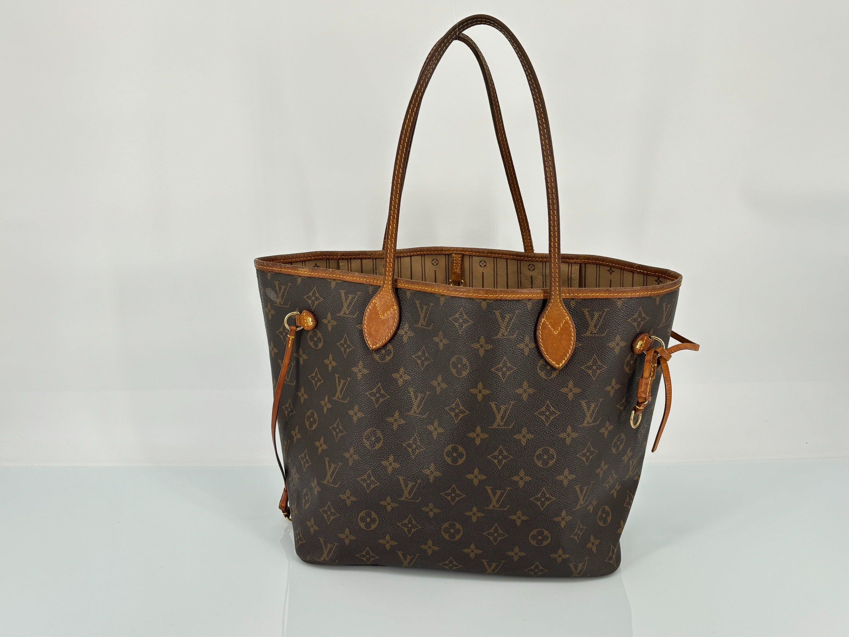 Louis Vuitton Neverfull MM Monogram Canvas