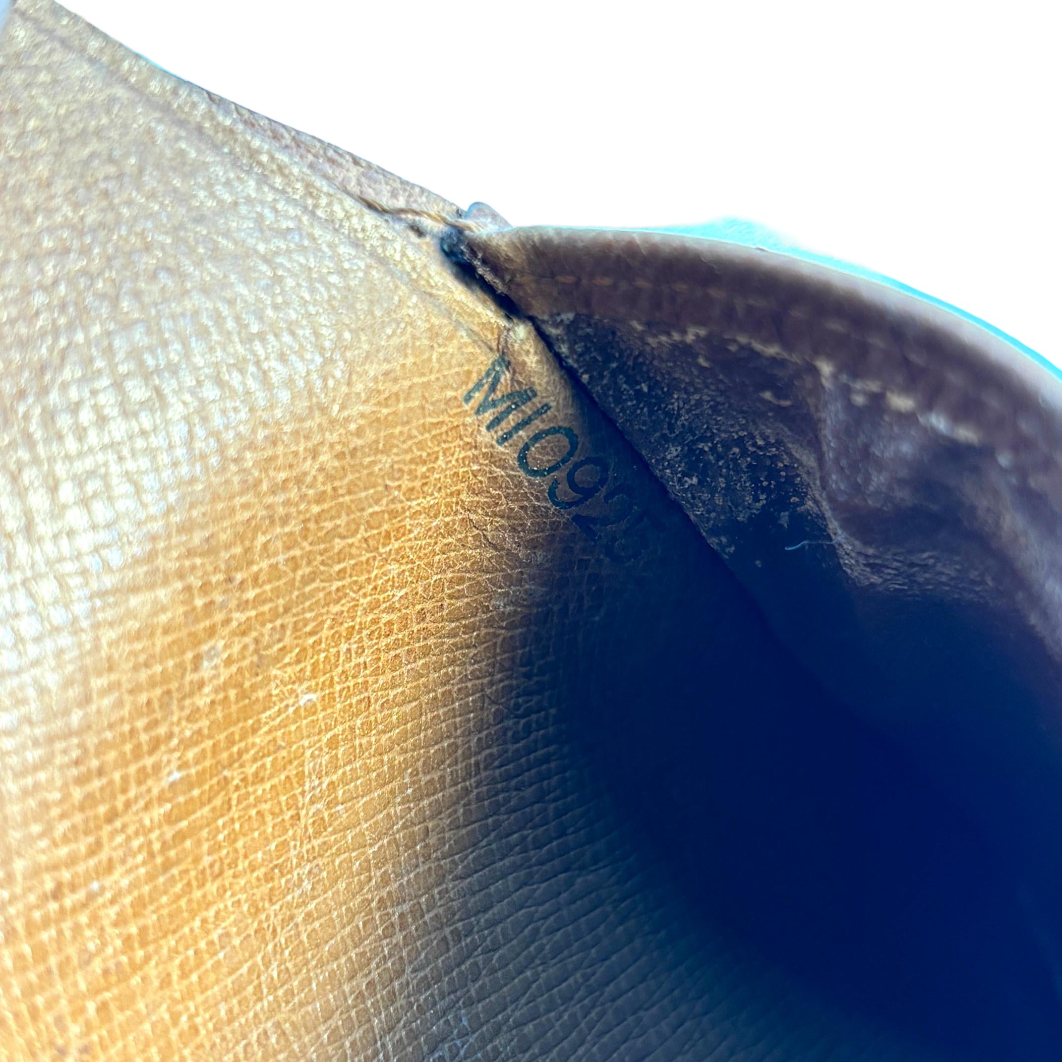 Louis Vuitton Porte Tresor Etui Wallet Monogram Canvas