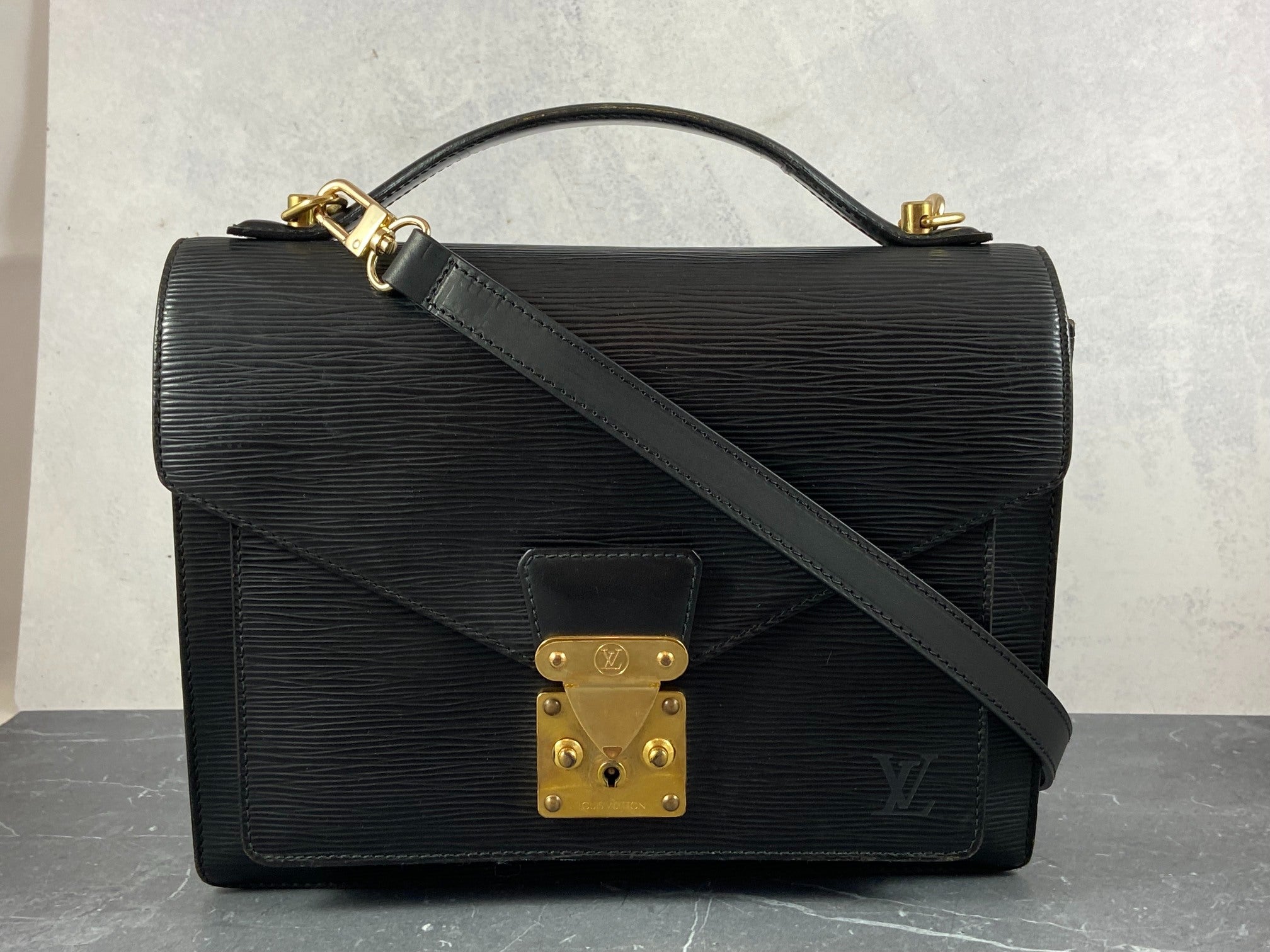 Louis Vuitton Monceau 28 Black Epi Leather