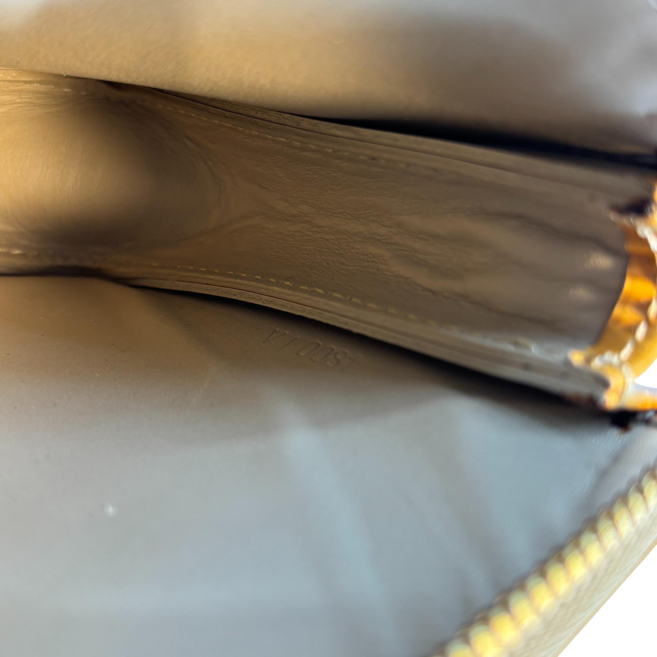 Louis Vuitton Pochette Lexington Yellow Vernis Monogram Leather