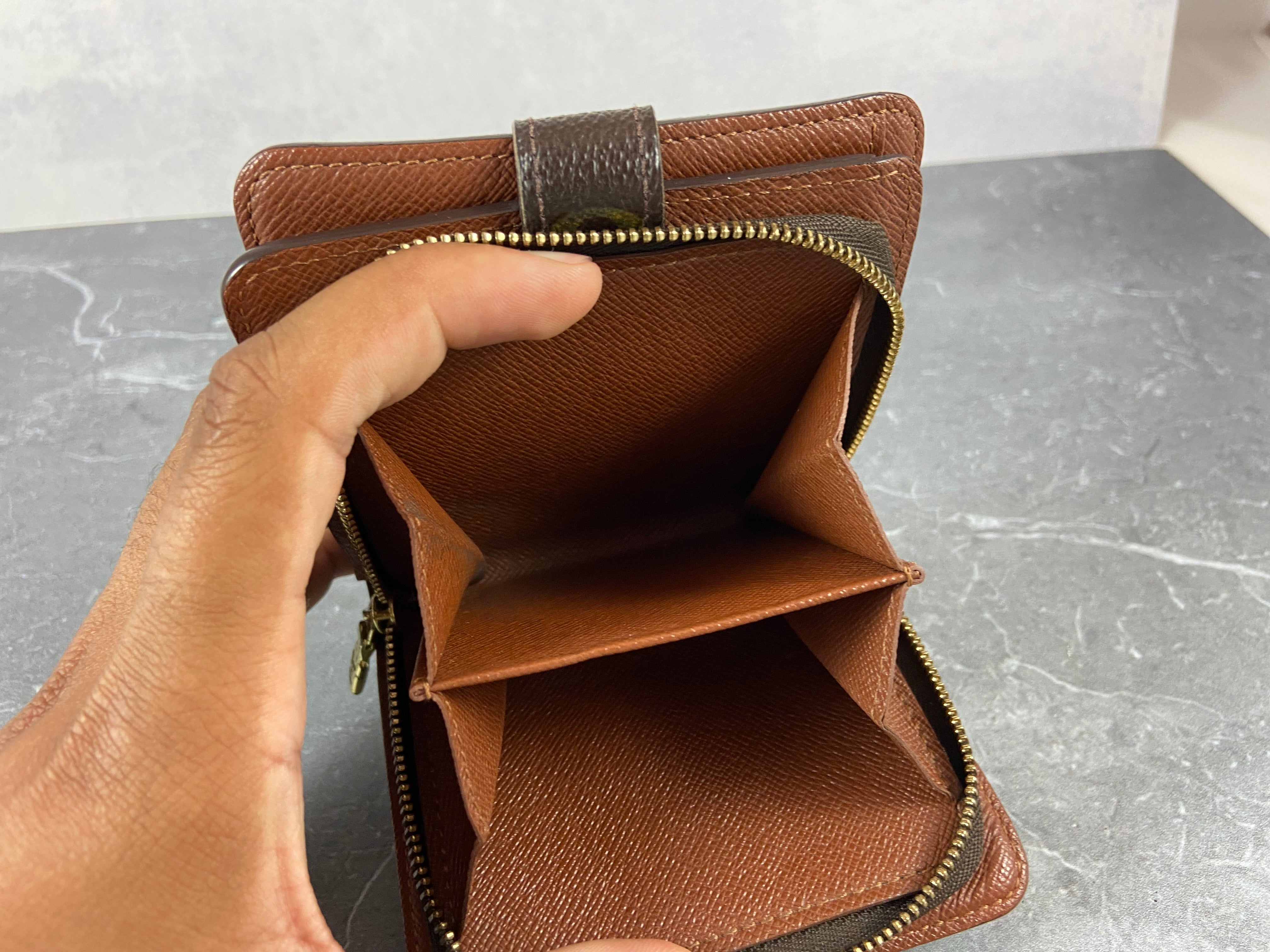 Louis Vuitton Monogram Canvas Zip Around Wallet