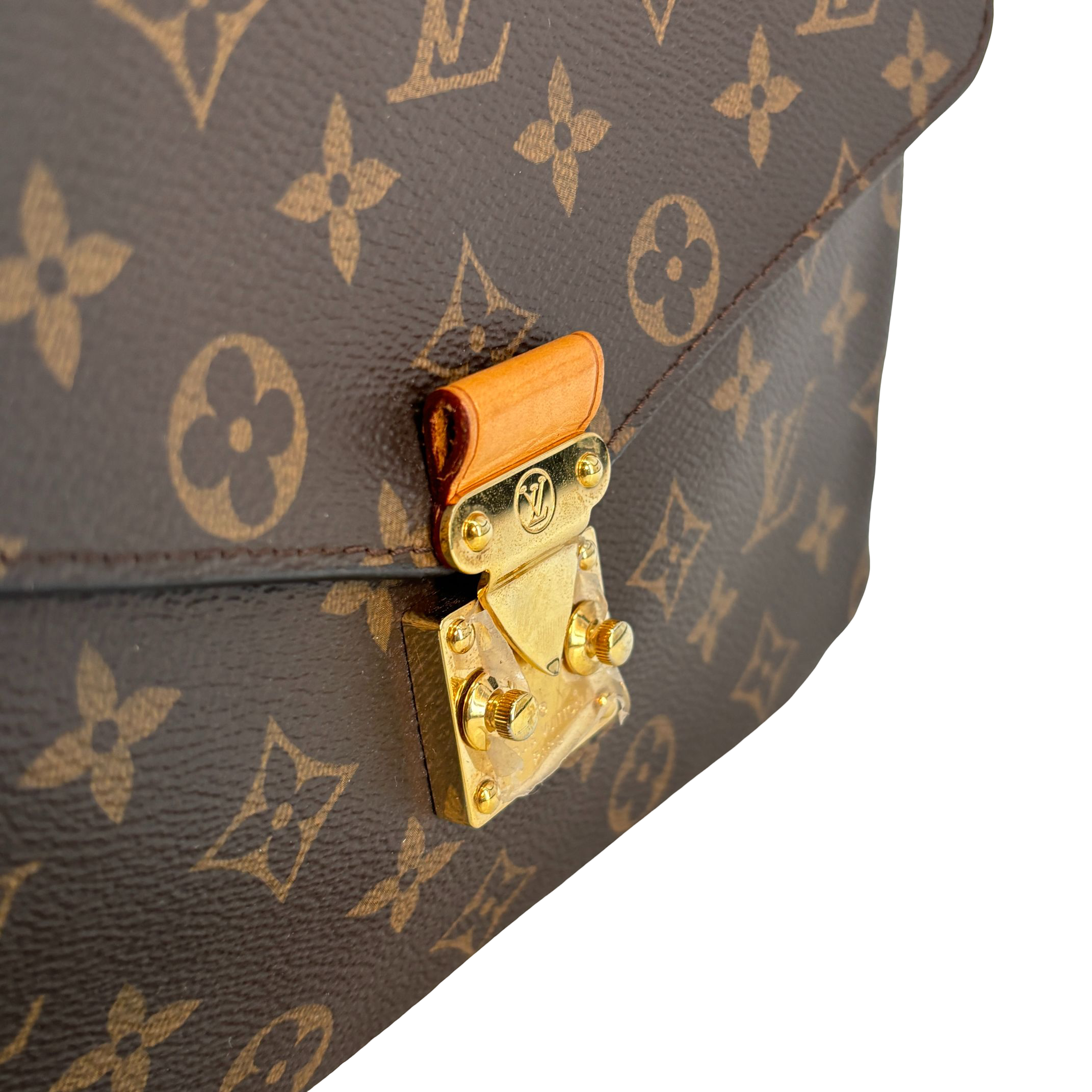 Louis Vuitton Pochette Métis Monogram Canvas