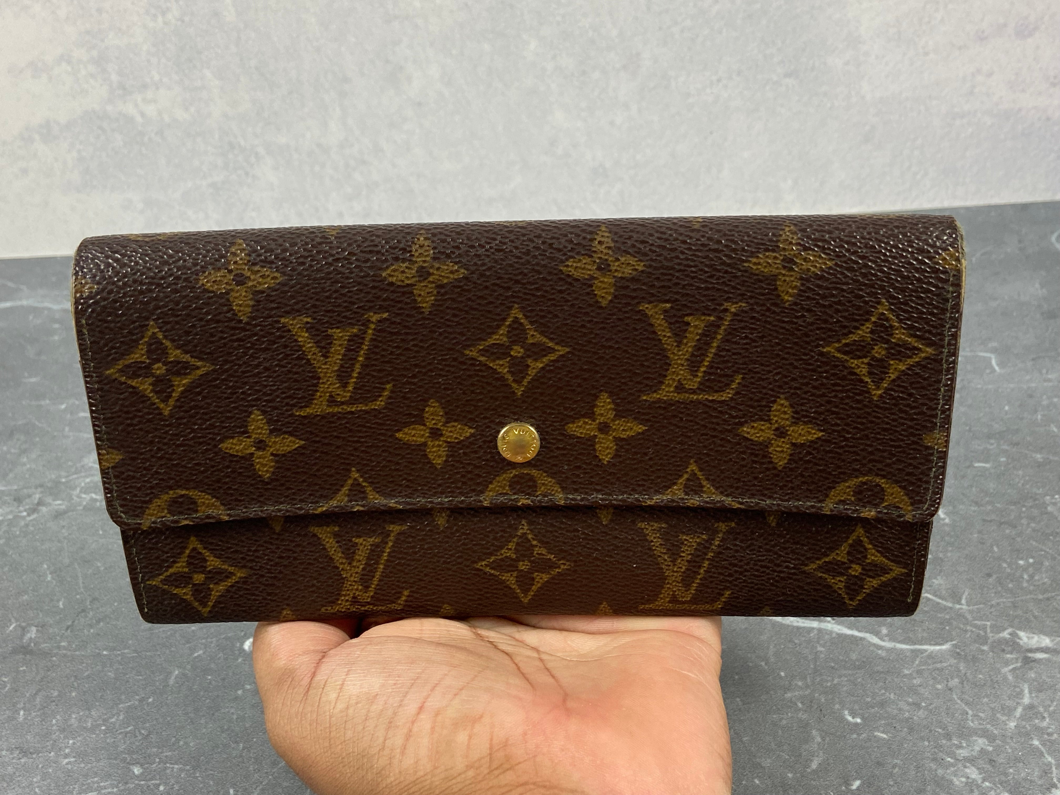 Louis Vuitton Sarah Wallet Monogram Canvas