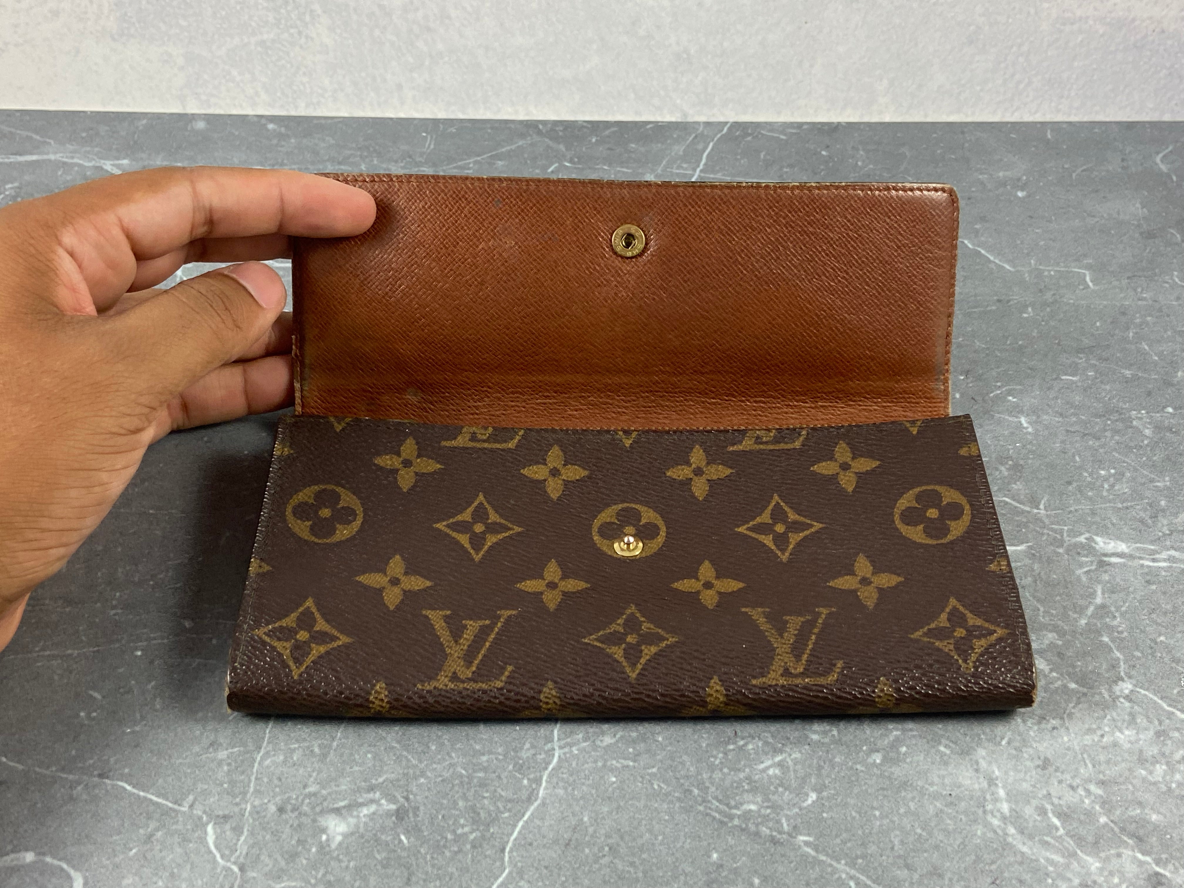 Louis Vuitton Sarah Wallet Monogram Canvas