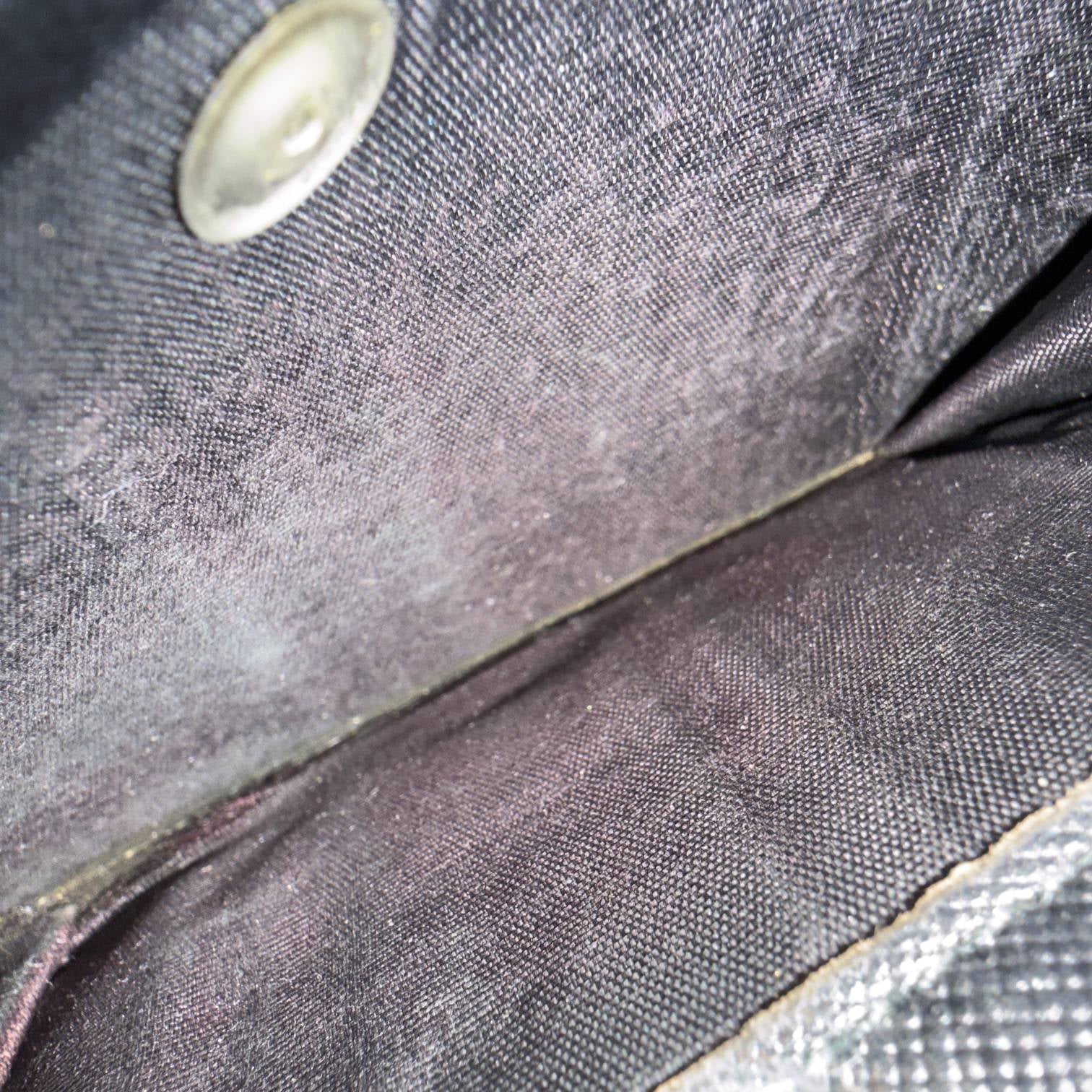 Prada Tri-Fold Wallet Schwarz Nylon