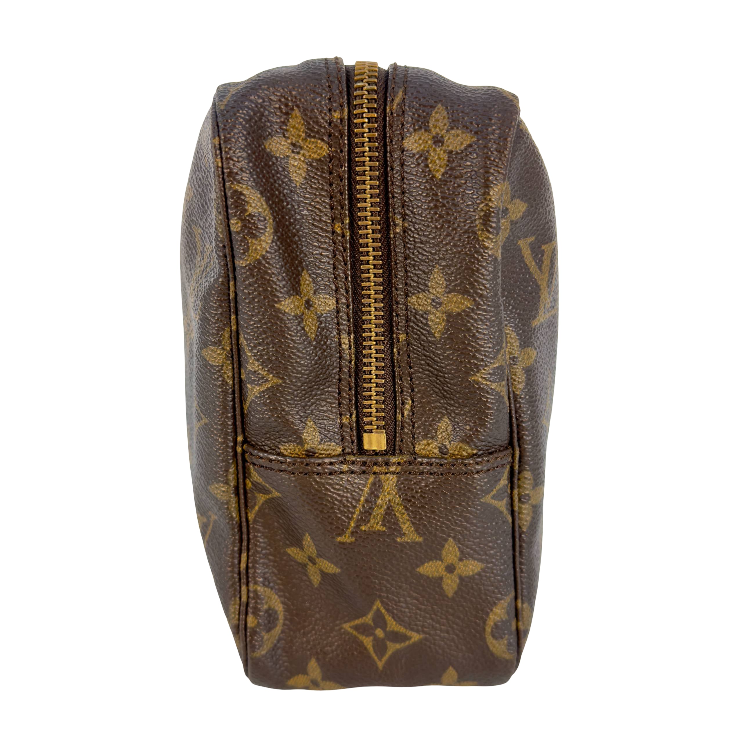 Louis Vuitton Trousse Toilette 28 Braun Monogram Canvas