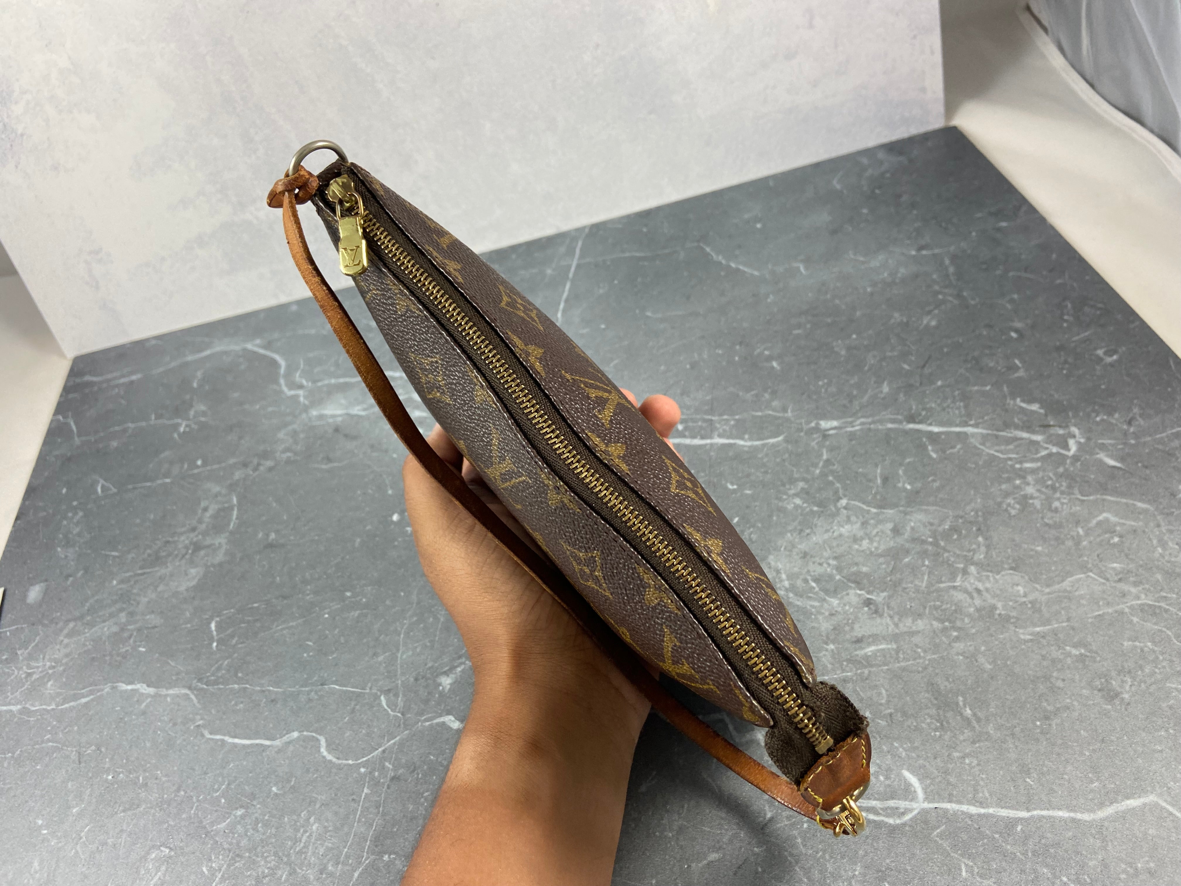 Louis Vuitton Pochette Accessoires Monogram Canvas