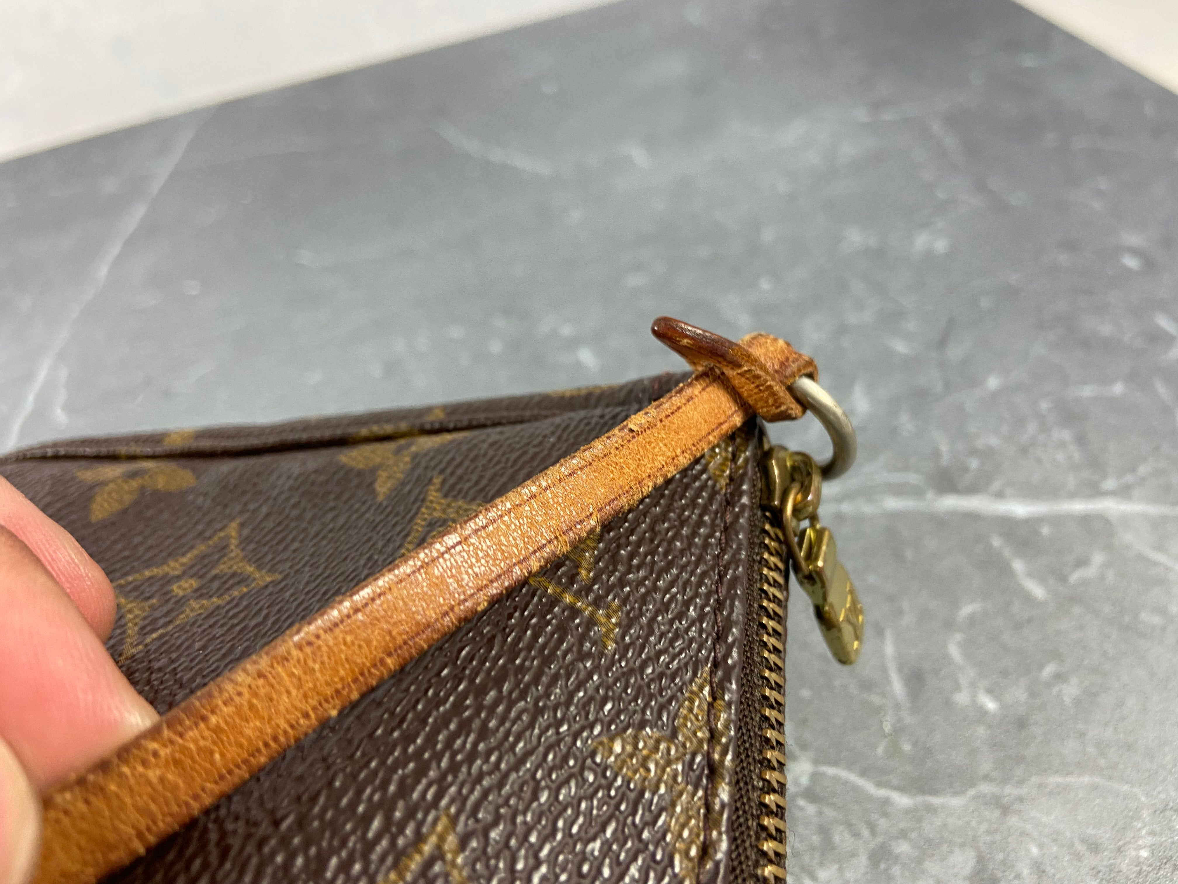 Louis Vuitton Pochette Accessoires Monogram Canvas