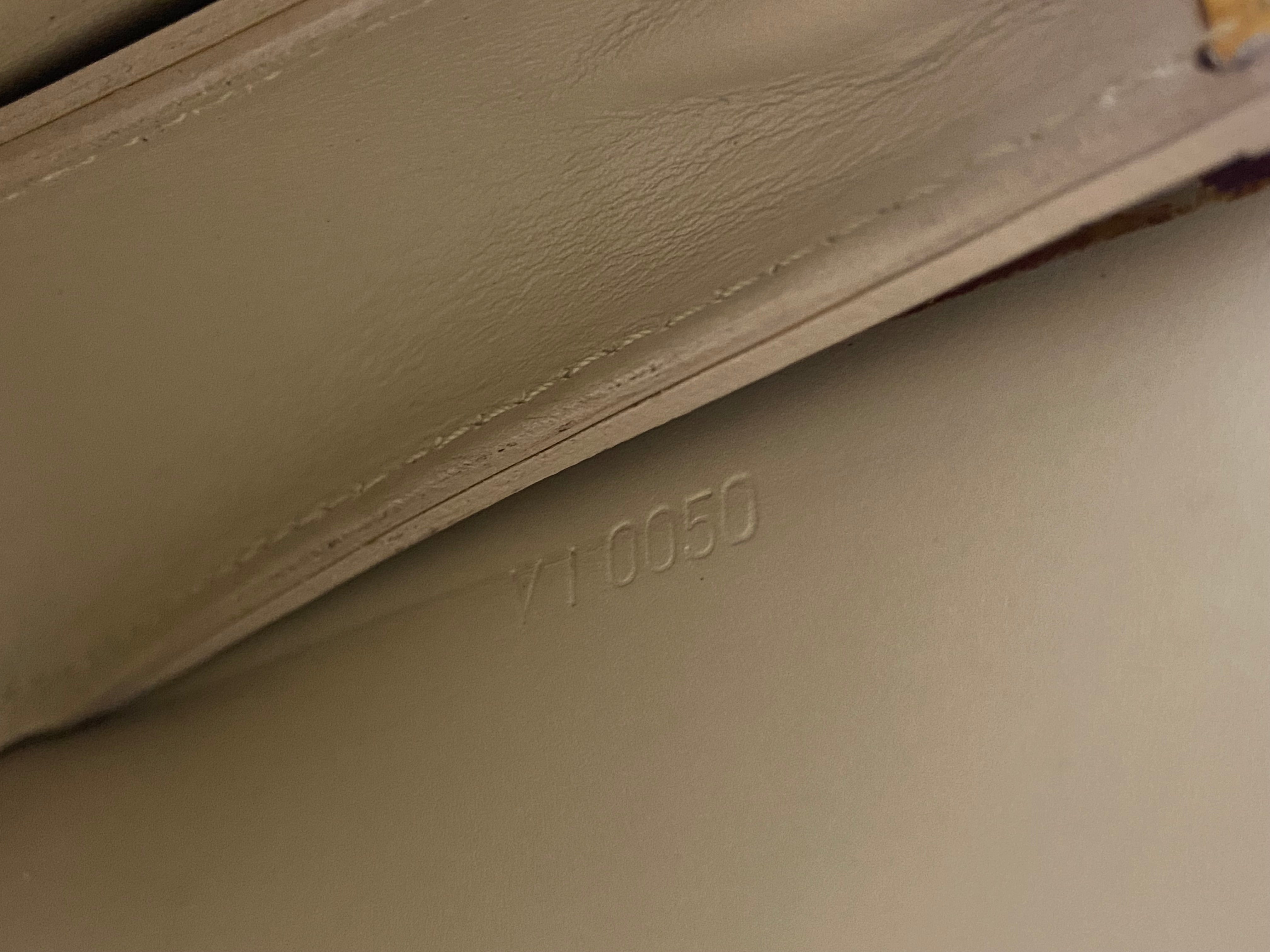 Louis Vuitton Pochette Lexington Yellow Vernis Monogram Leather