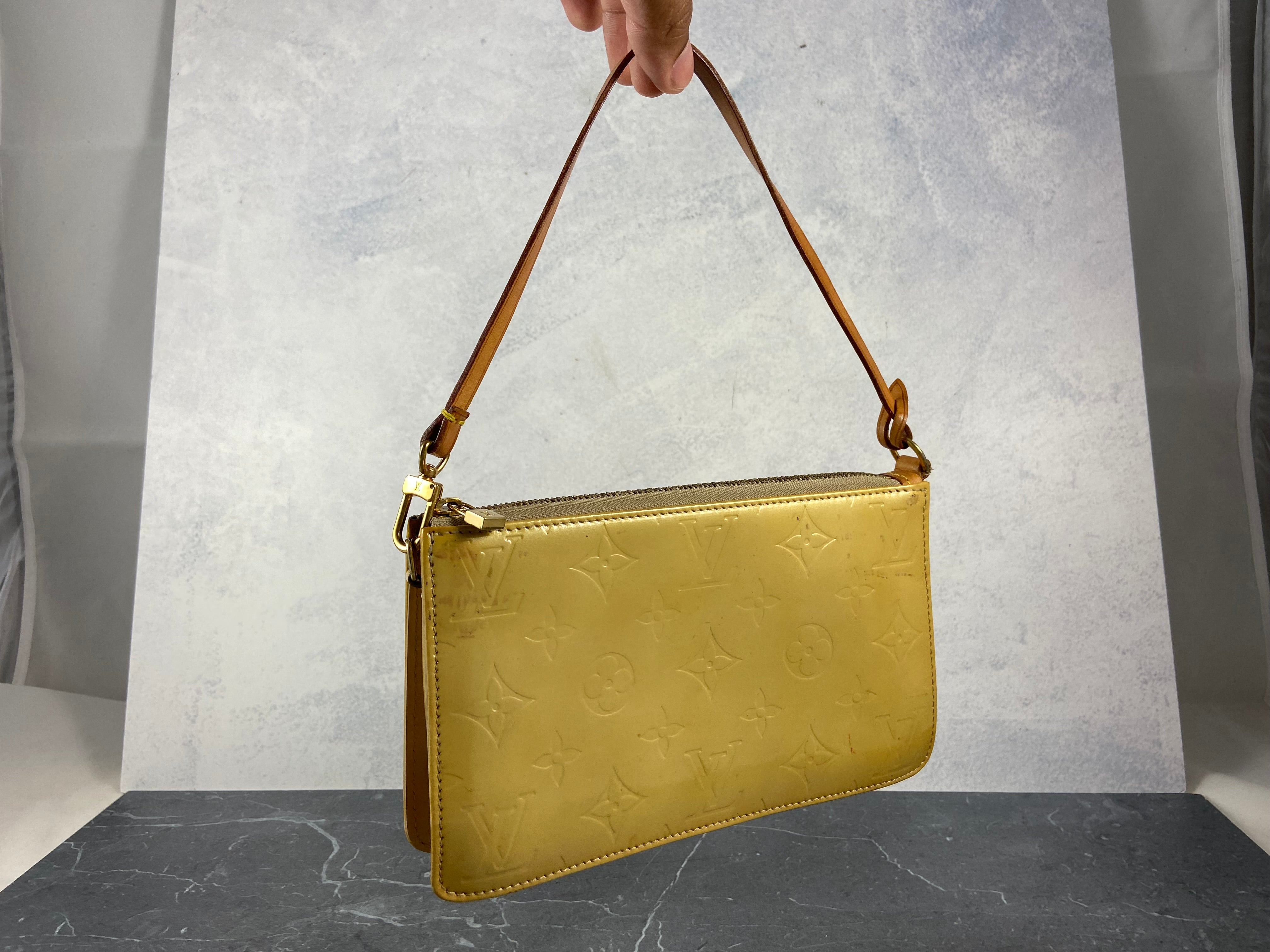 Louis Vuitton Pochette Lexington Yellow Vernis Monogram Leather