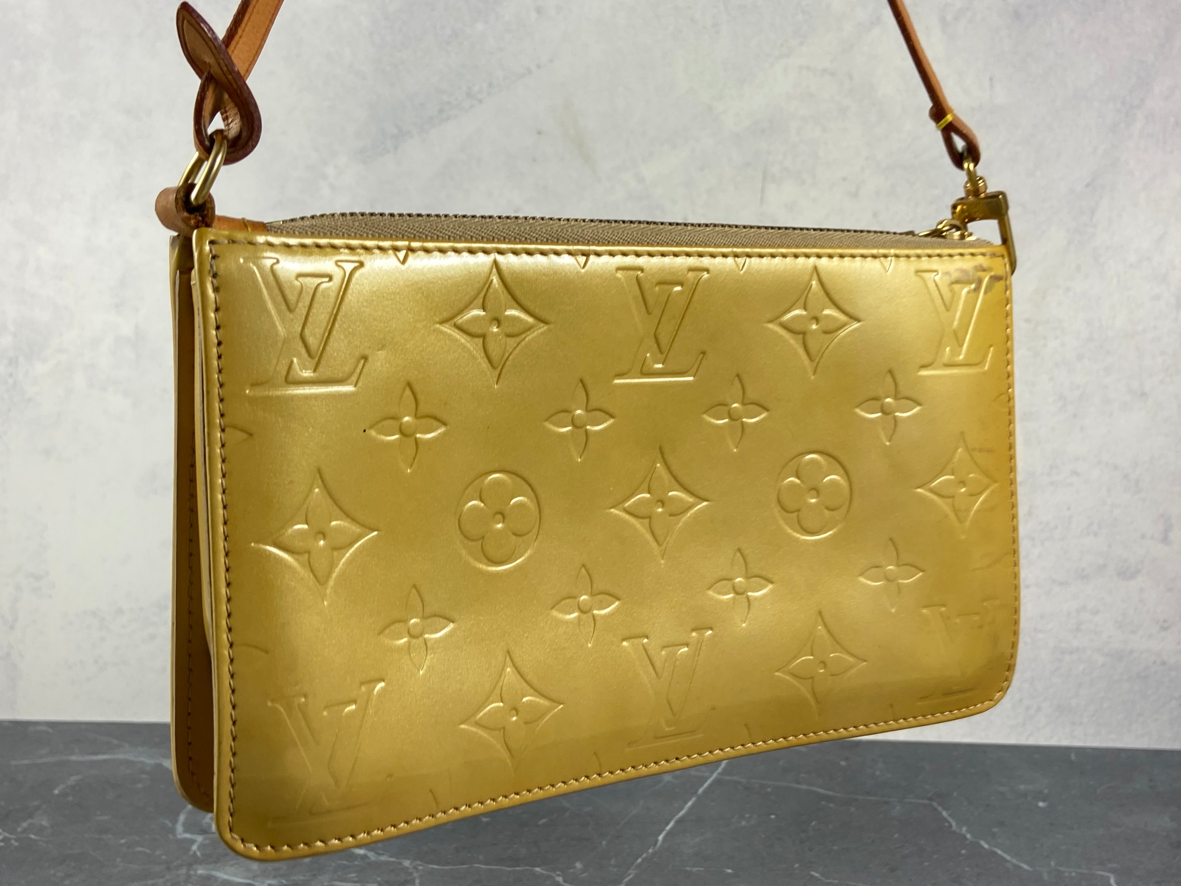 Louis Vuitton Pochette Lexington Yellow Vernis Monogram Leather
