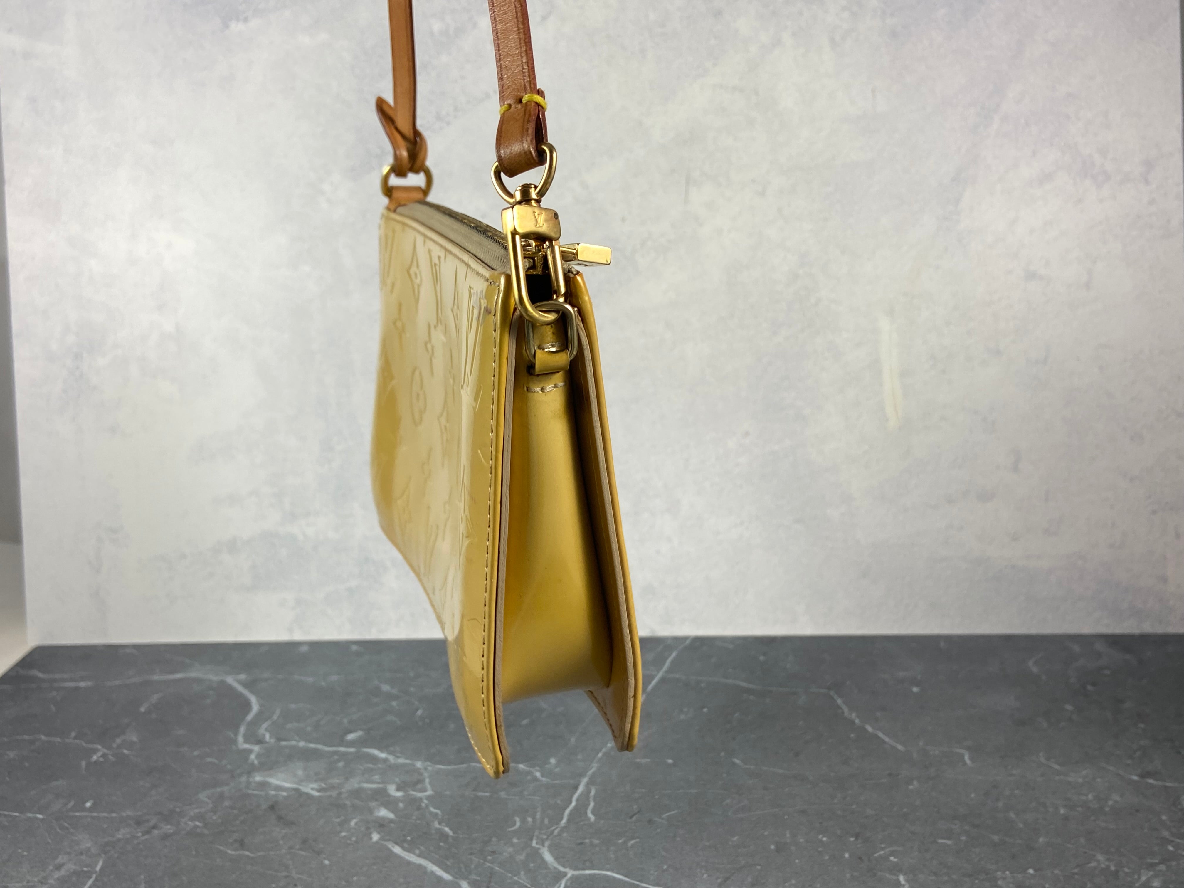 Louis Vuitton Pochette Lexington Yellow Vernis Monogram Leather